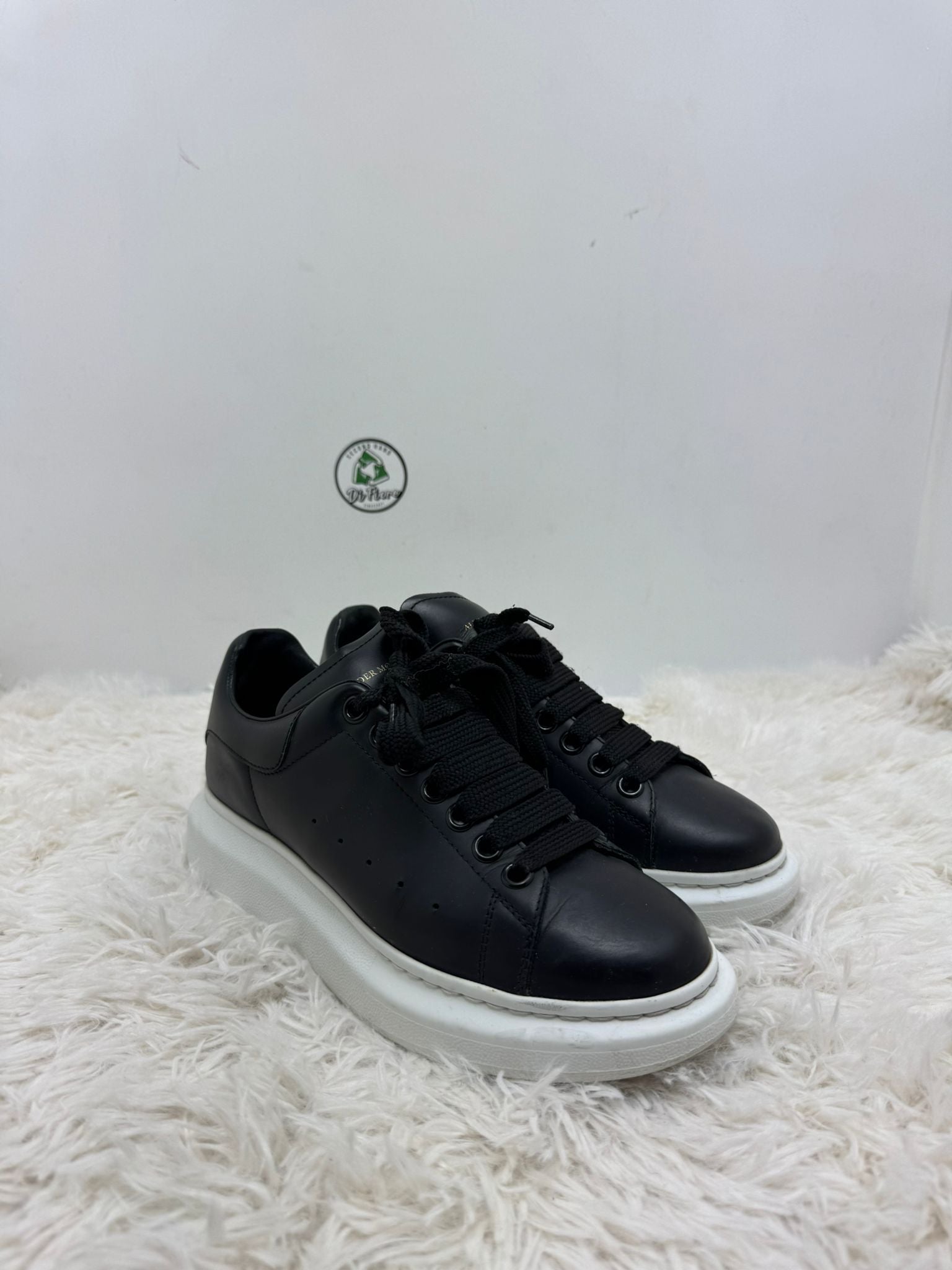 McQueen 38.5