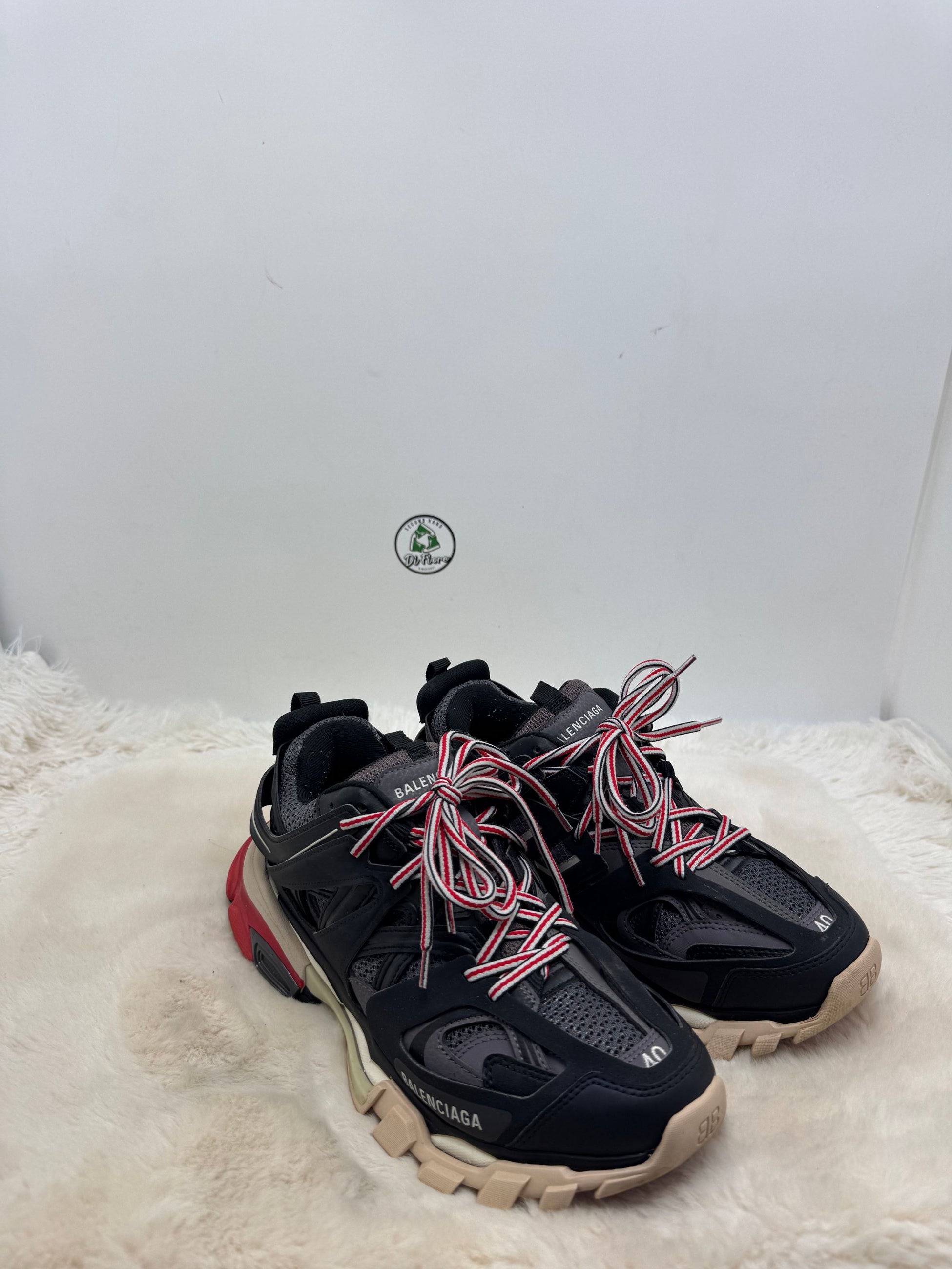 Balenciaga track 40