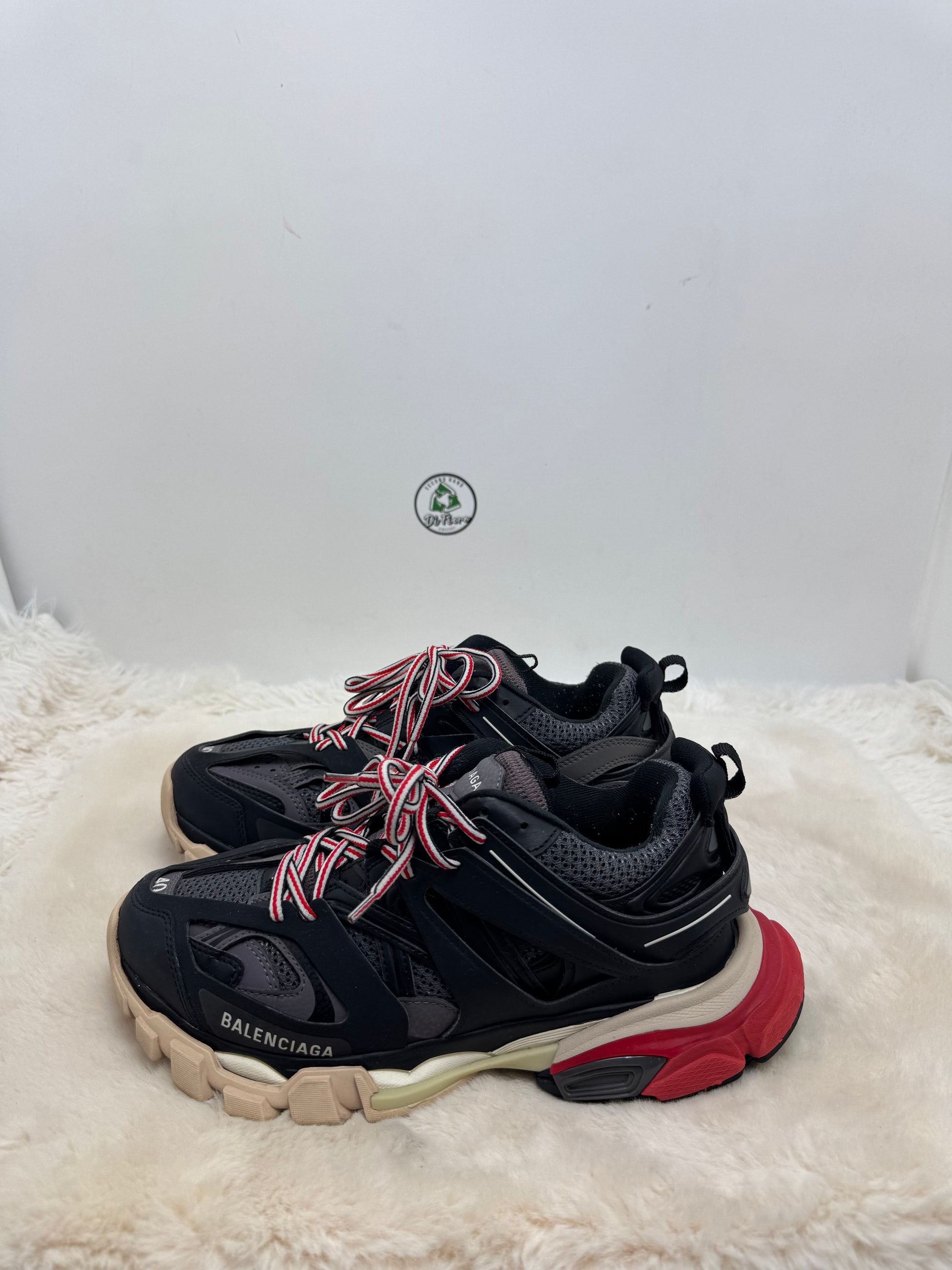 Balenciaga track 40