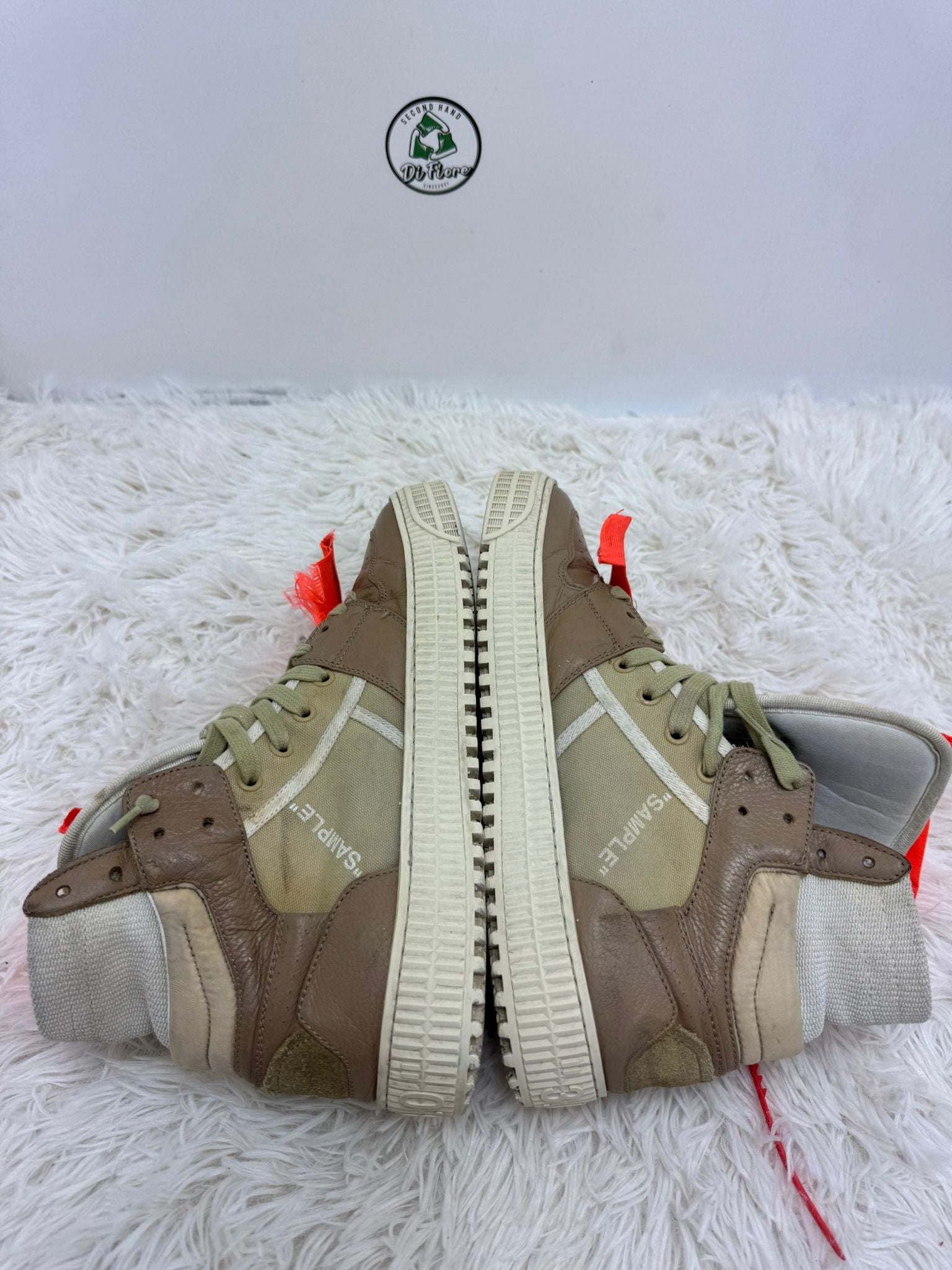 Off-White 40