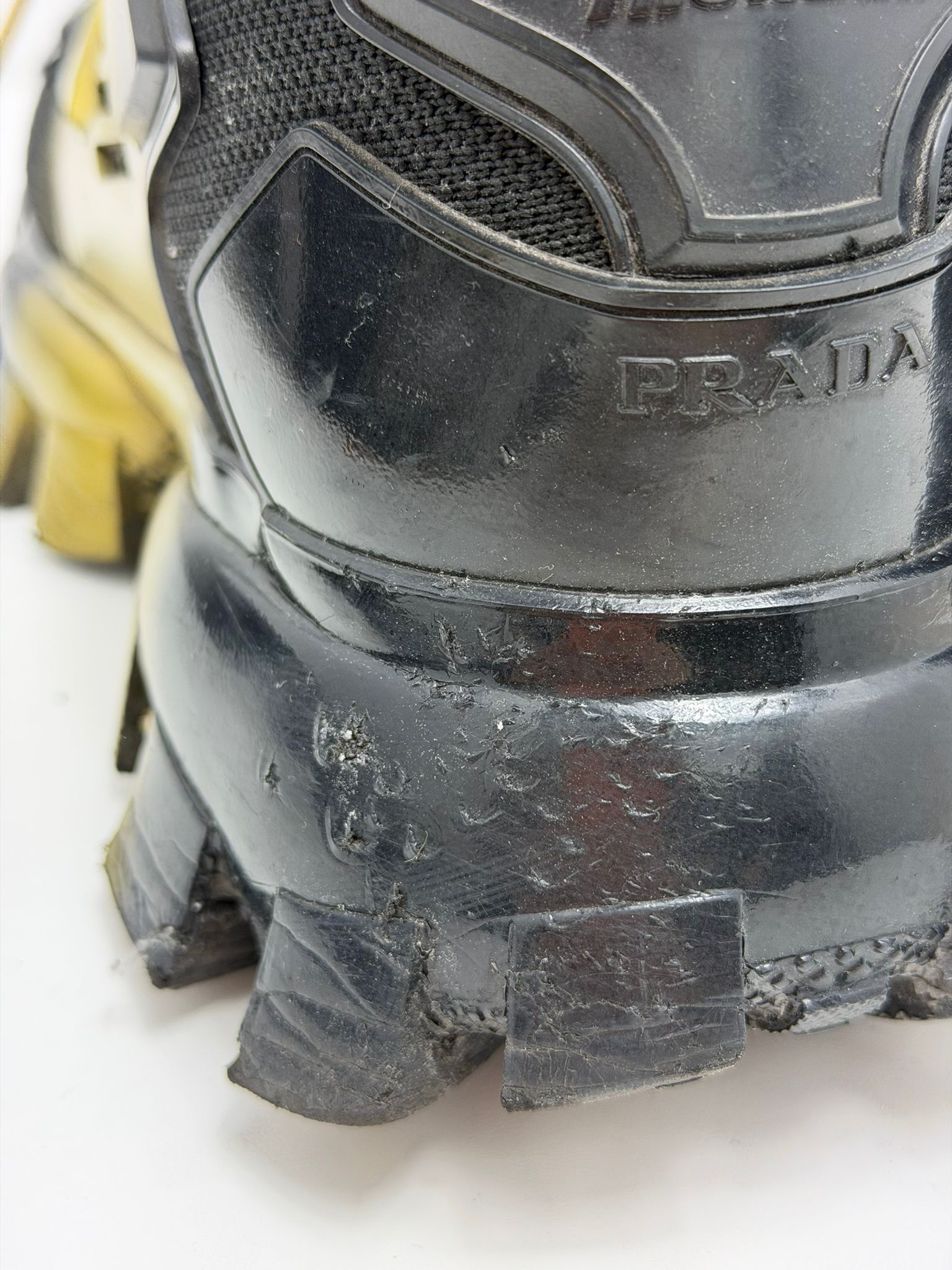 Prada Thunder 44