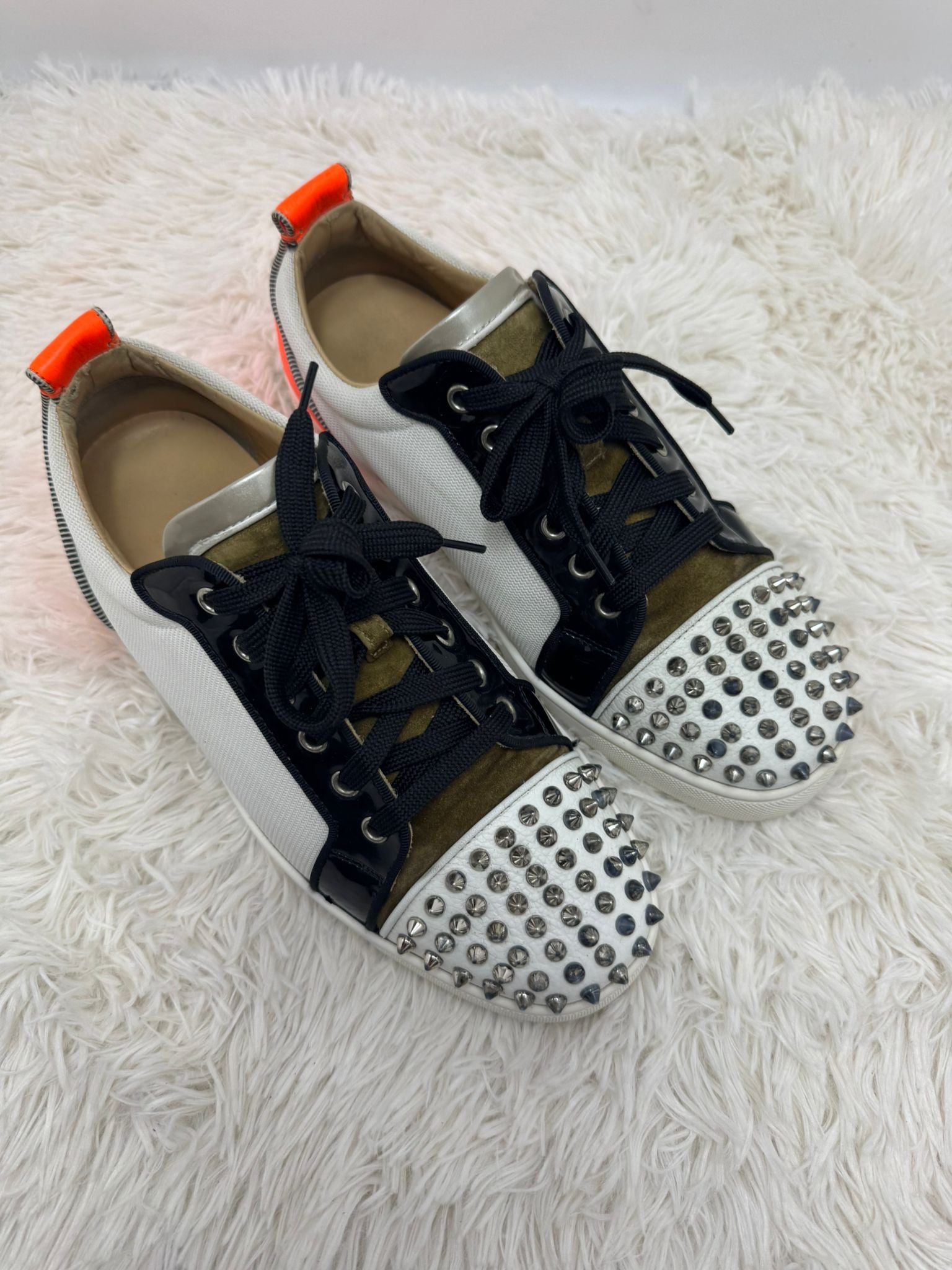 Louboutin 42