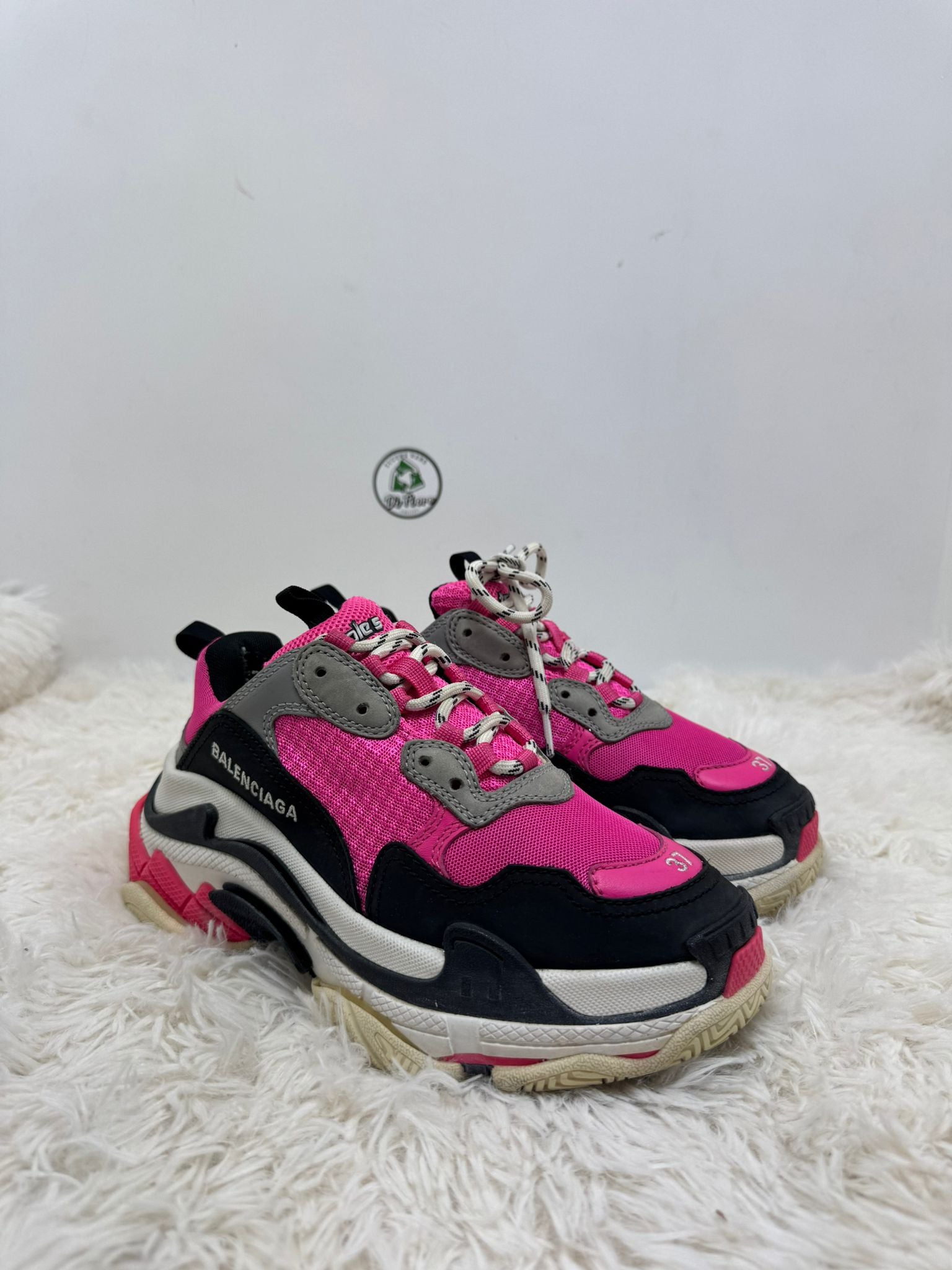 Balenciaga triple S 37