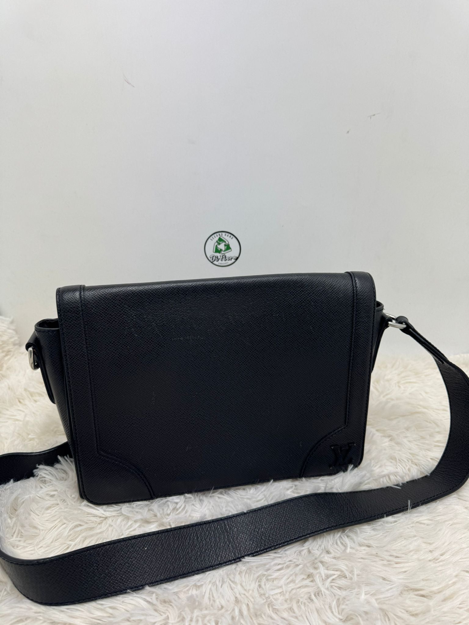 Borsello Louis Vuitton emerald green new Wave