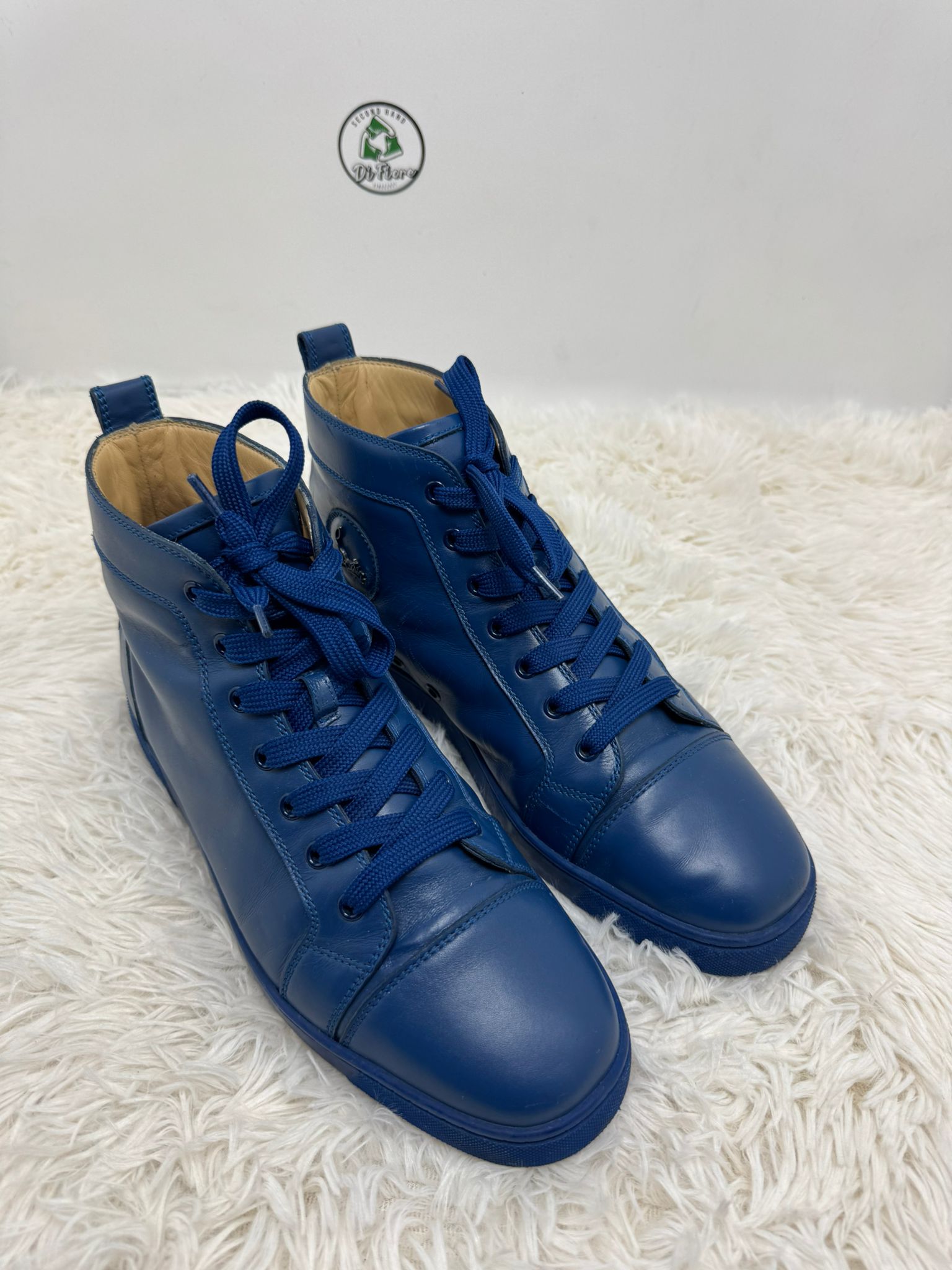 Louboutin 43