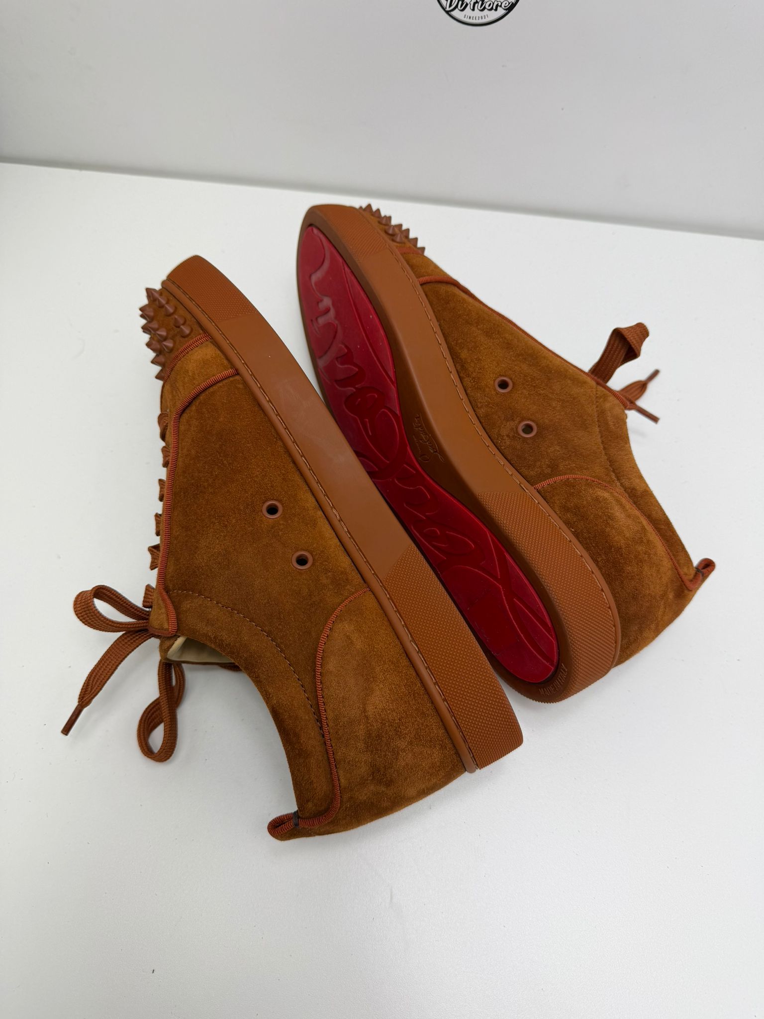 Christian Louboutin 43.5 arancione