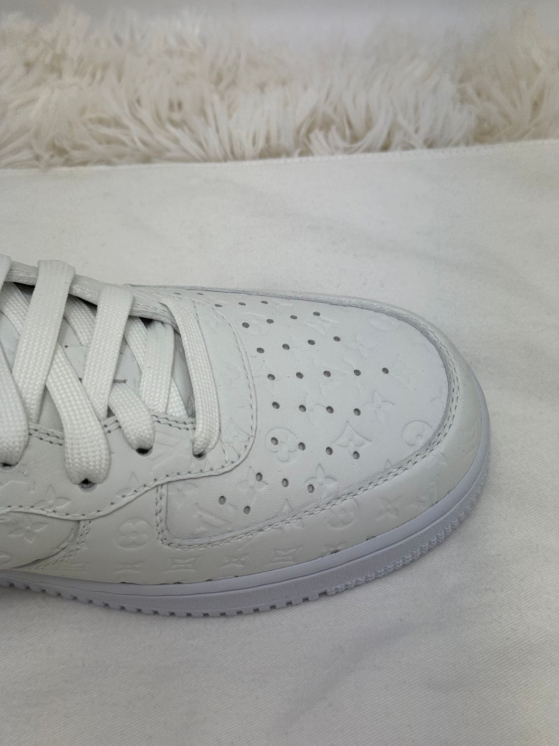 Nike air force x louis vuitton