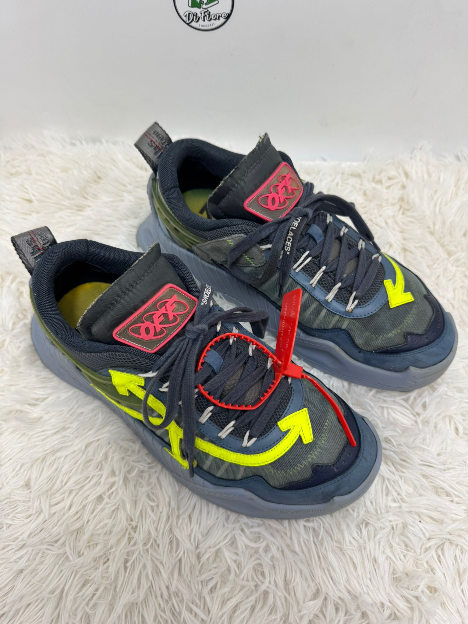 Off-White 43