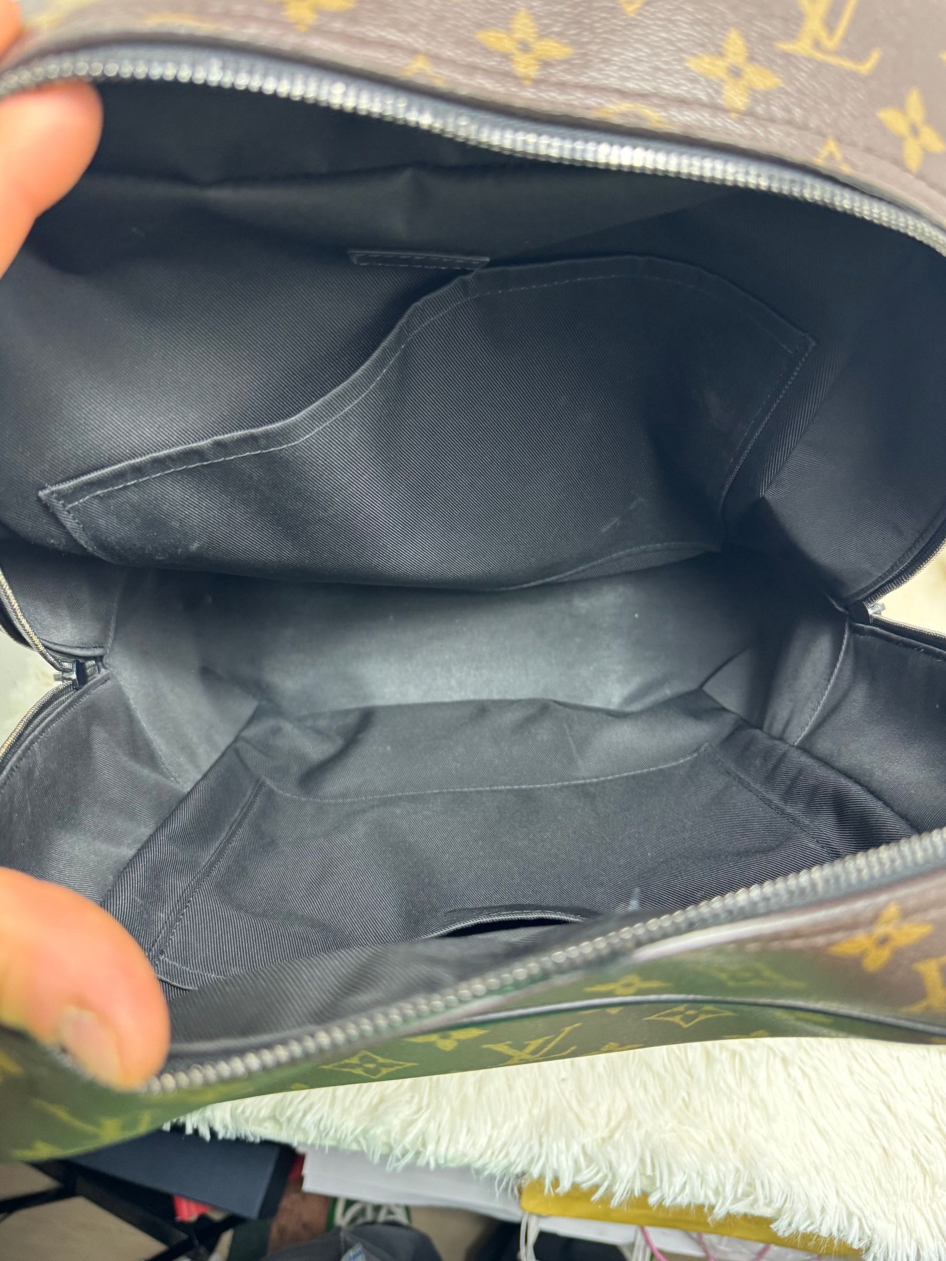 Zaino Louis Vuitton Dean Monogram Macassar