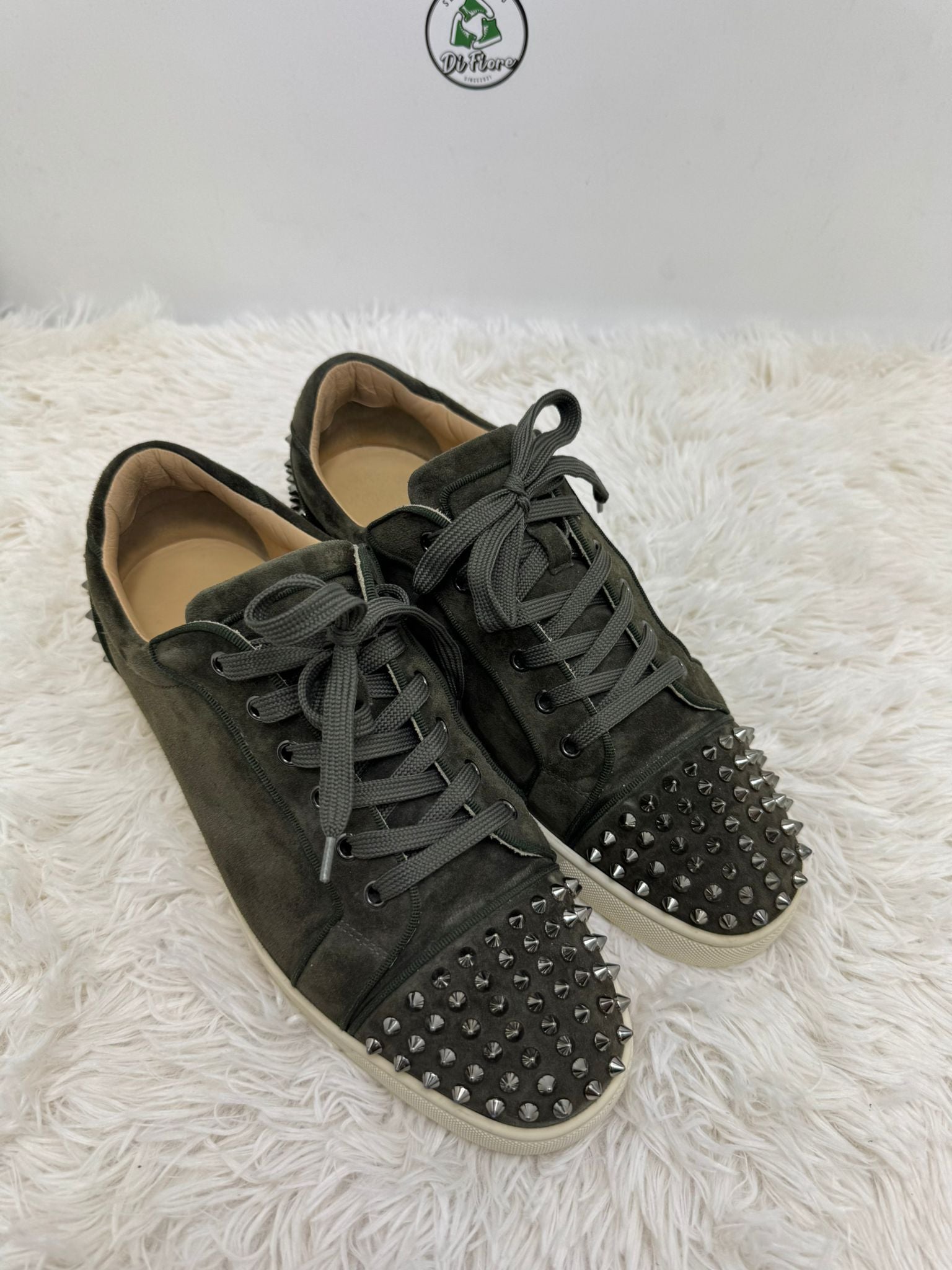 Louboutin 44