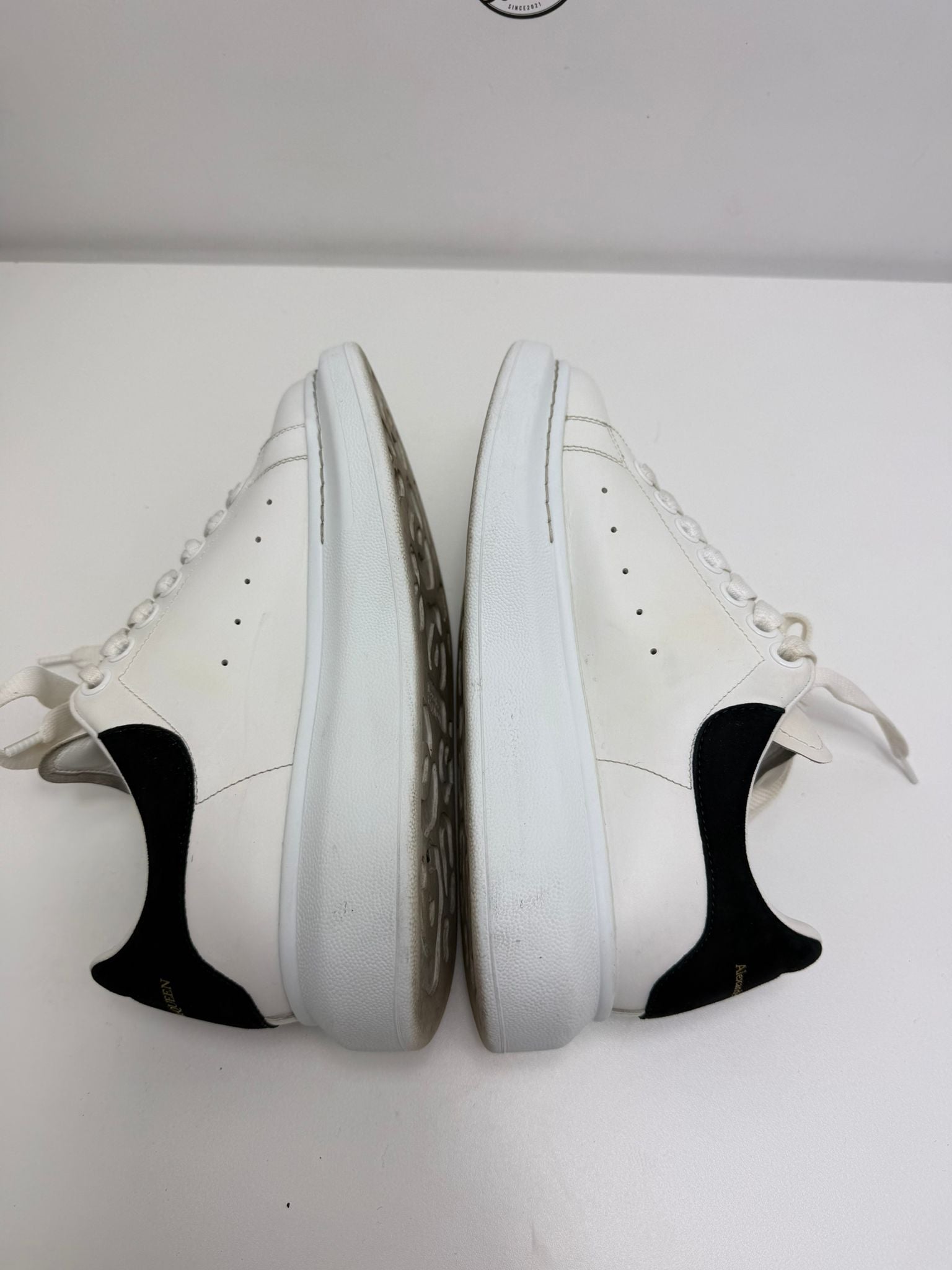 Alexander McQueen 36 bianca e nera