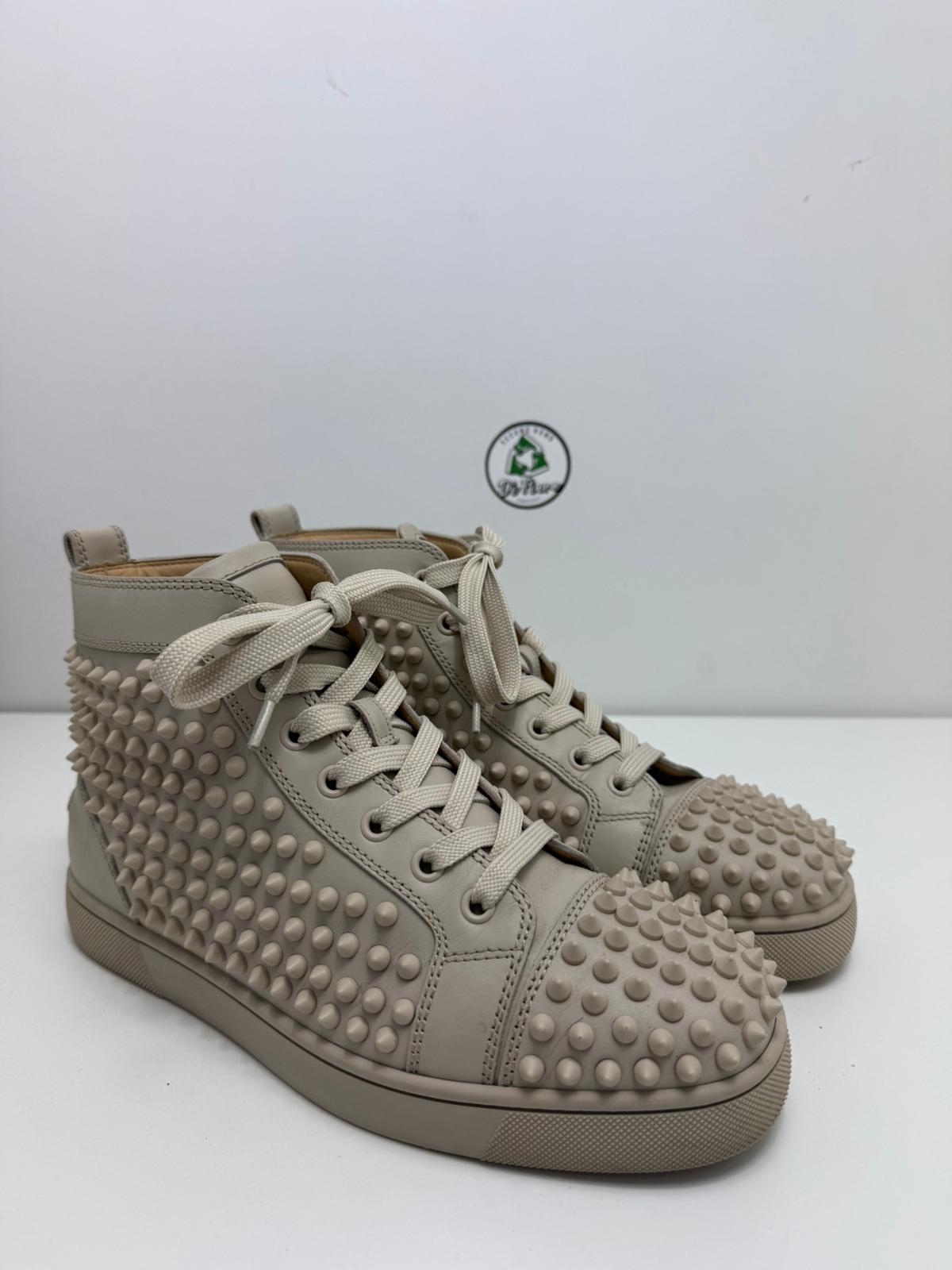 Louboutin tutta borchiata 39