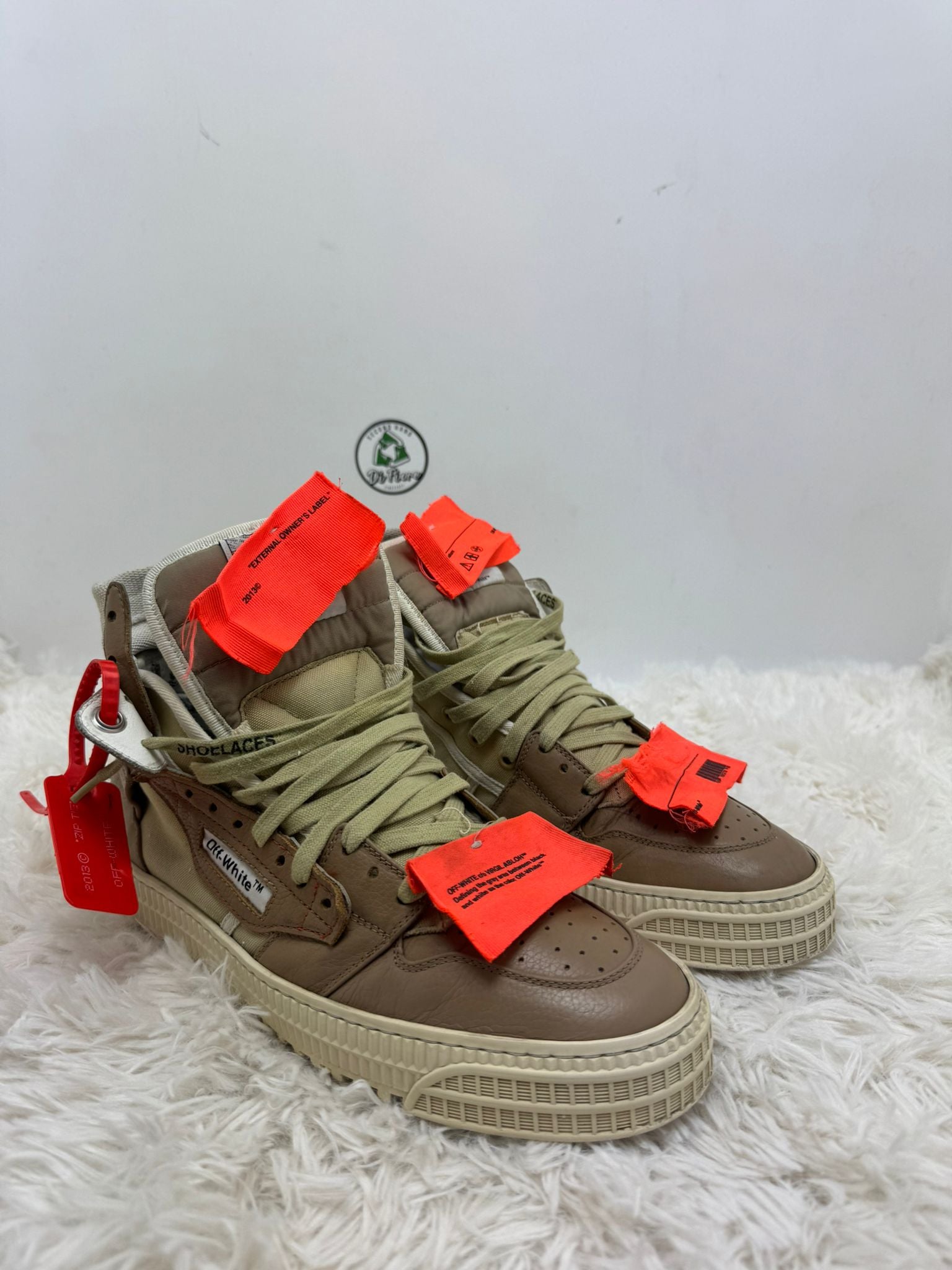 Off-White 40