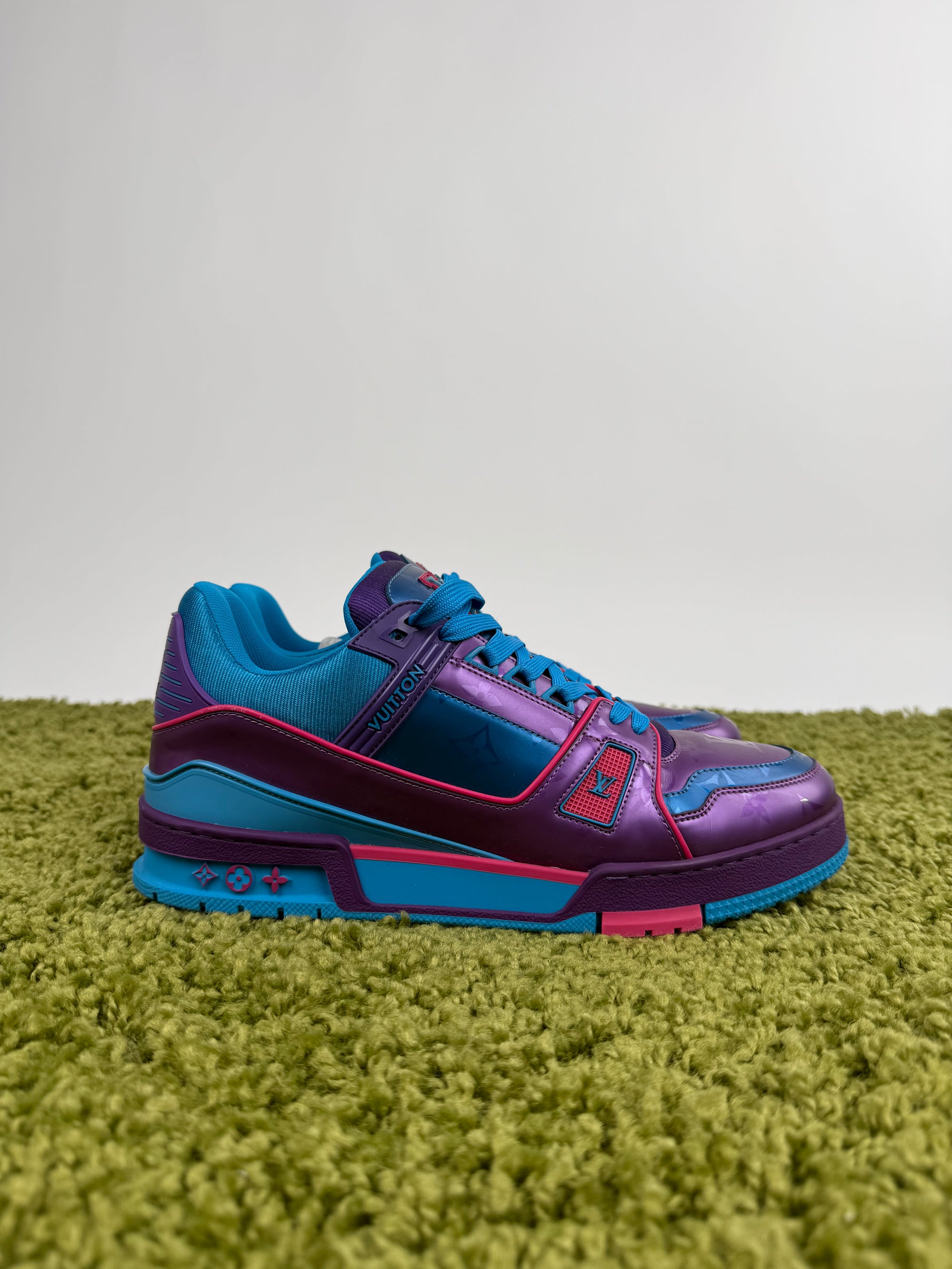 Louis Vuitton Trainer 42 veste 43