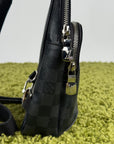 Mono spalla Louis Vuitton Avenue Sling Nero