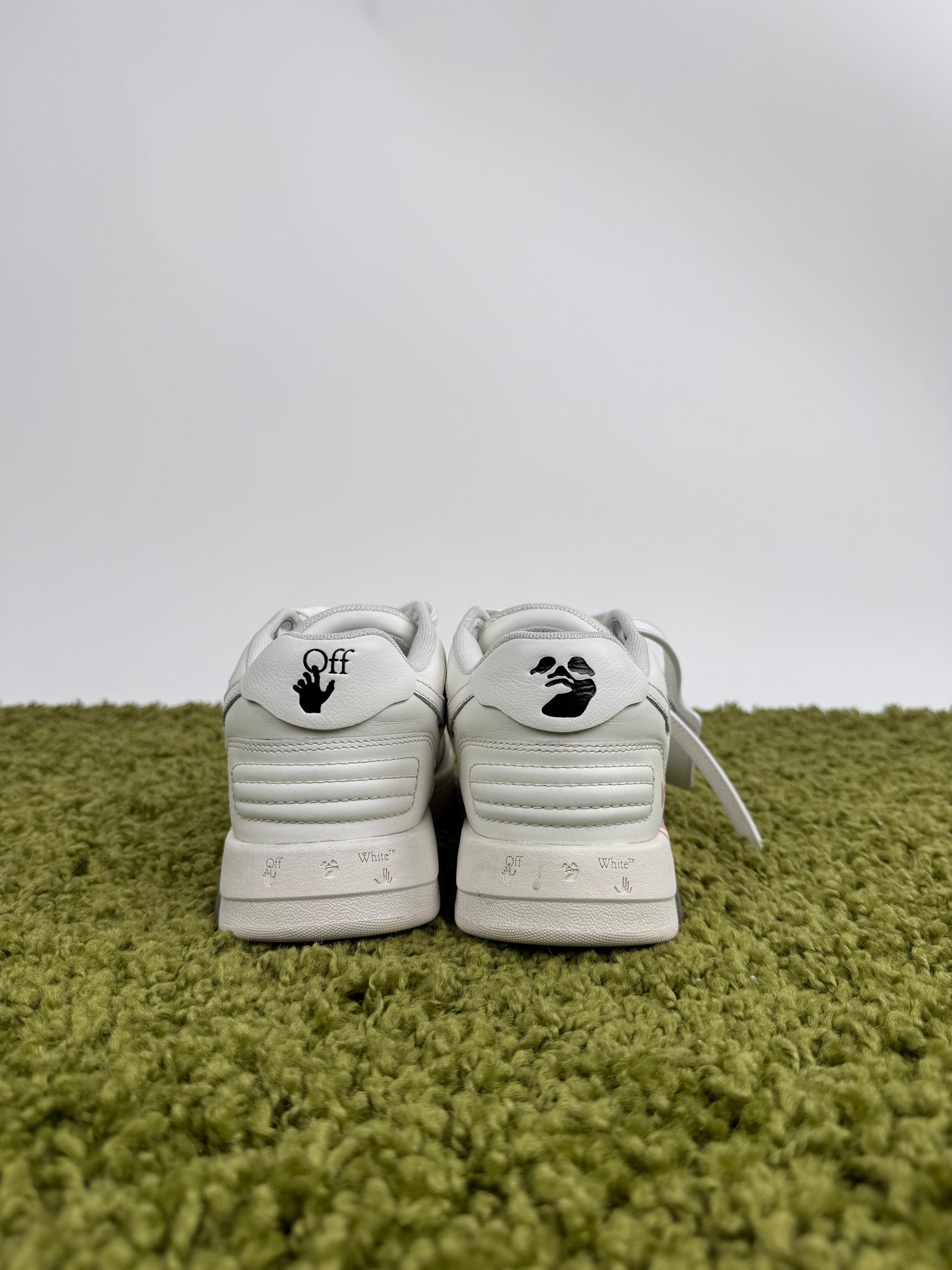 Off White Out Of Office 36