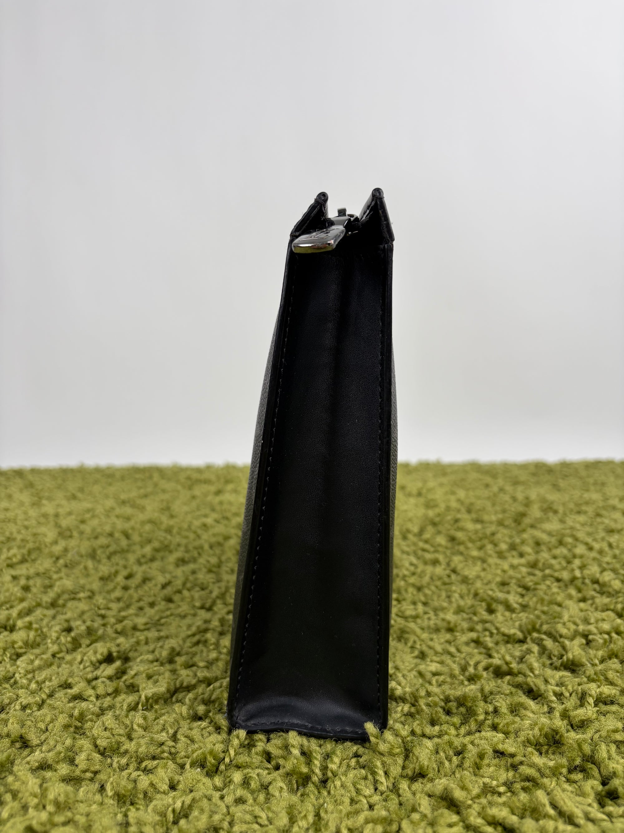 Pochette Louis Vuitton nera