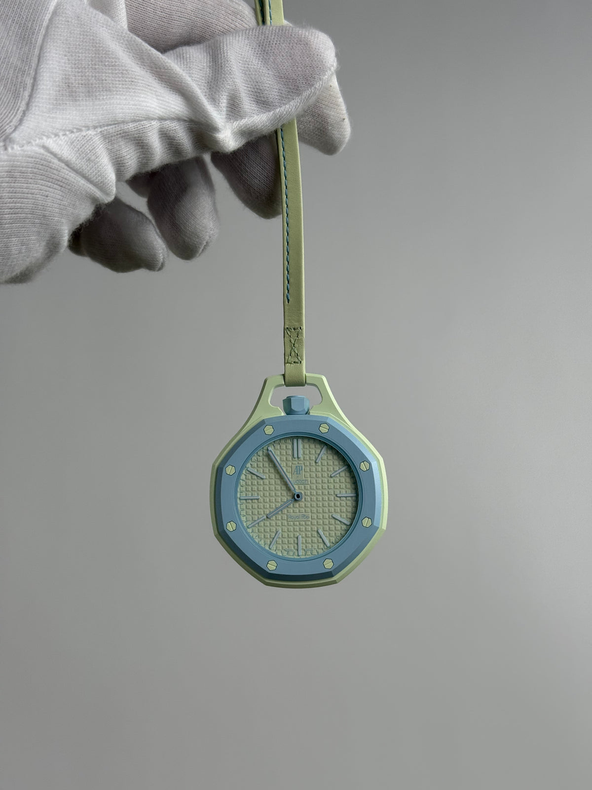 Audemars Piguet x Swatch della collezione Bioceramic Royal Pop