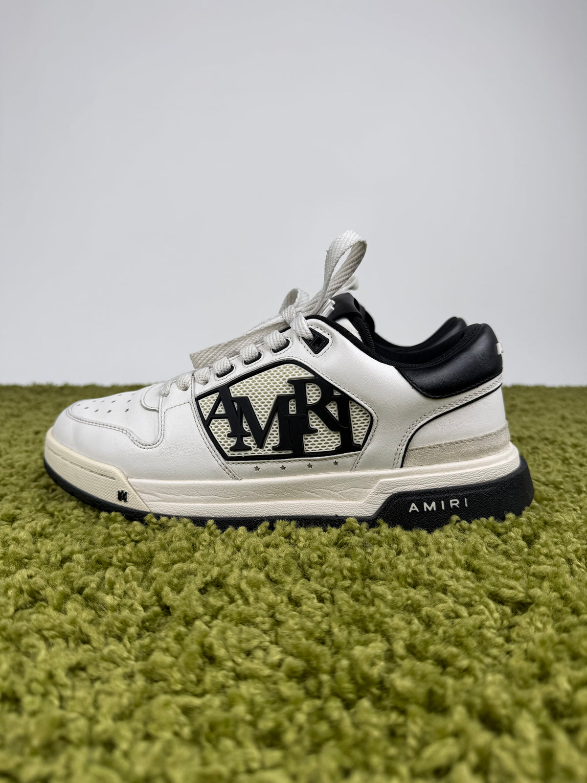 Amiri Classic Low Bianca 43