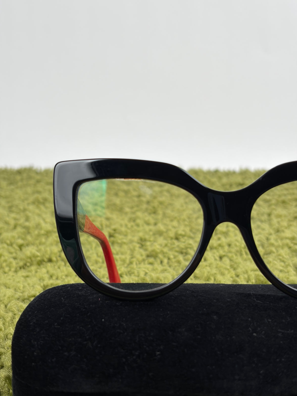 Occhiali Gucci Con montatura a farfalla in acetato nera Multicolor