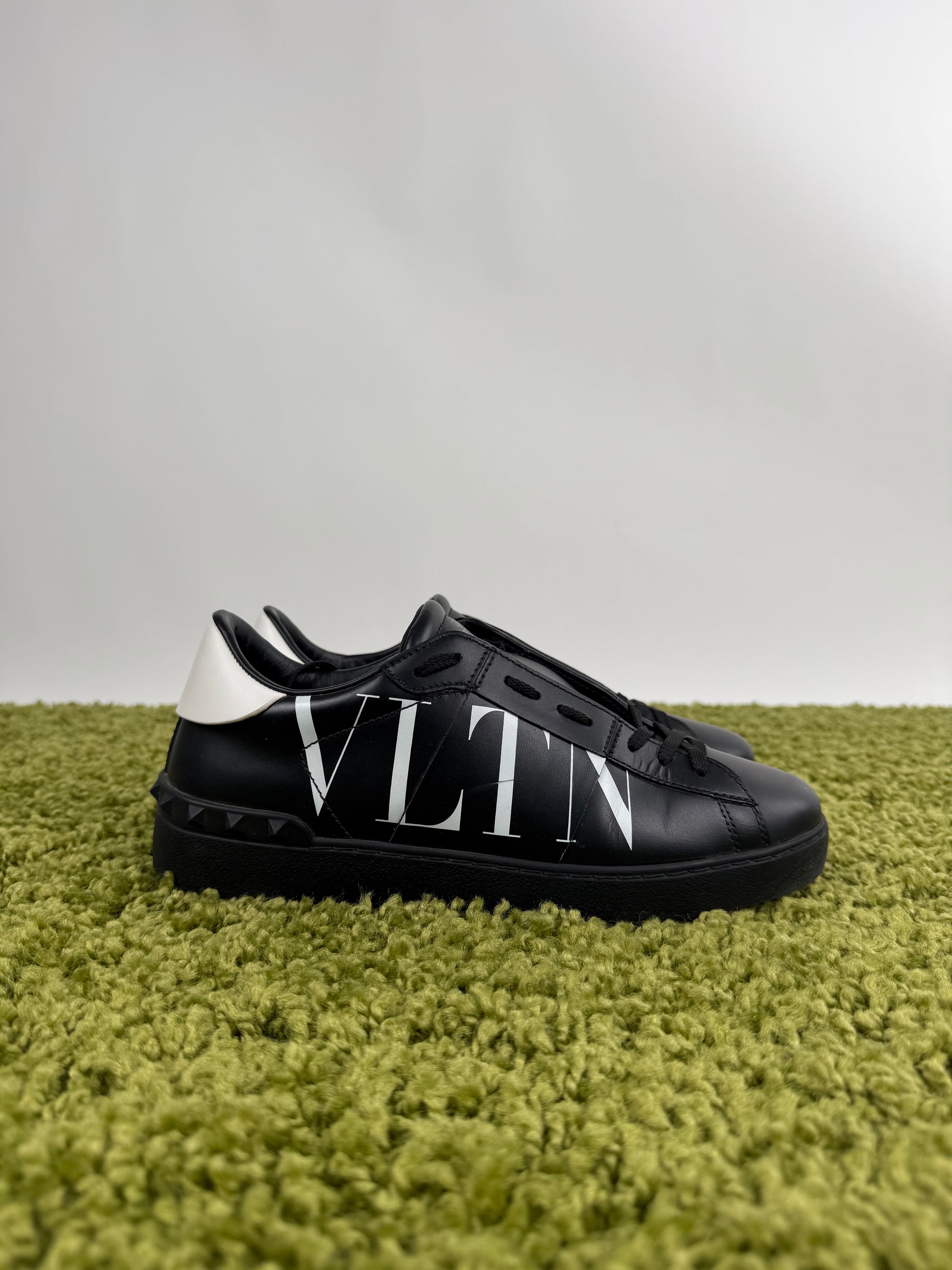 Valentino Garavani Low Sneaker 39