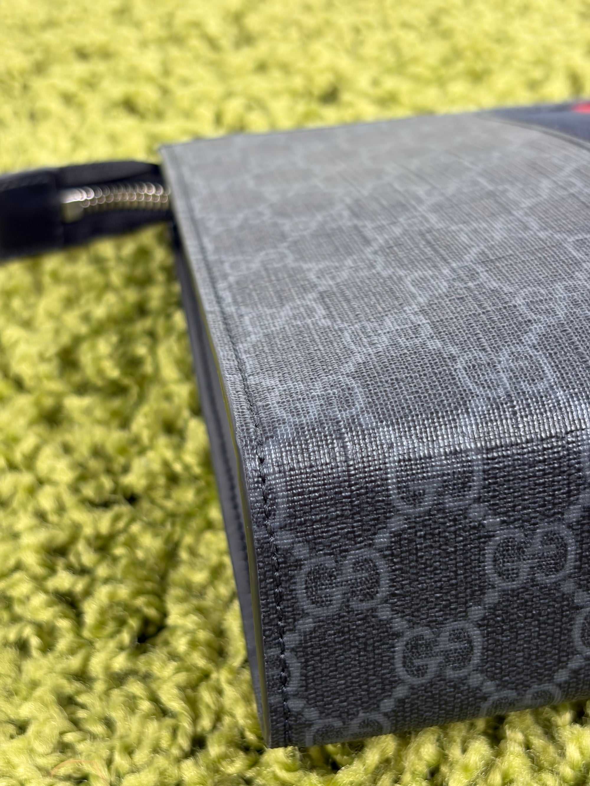 Pochette Gucci nera blu e rossa