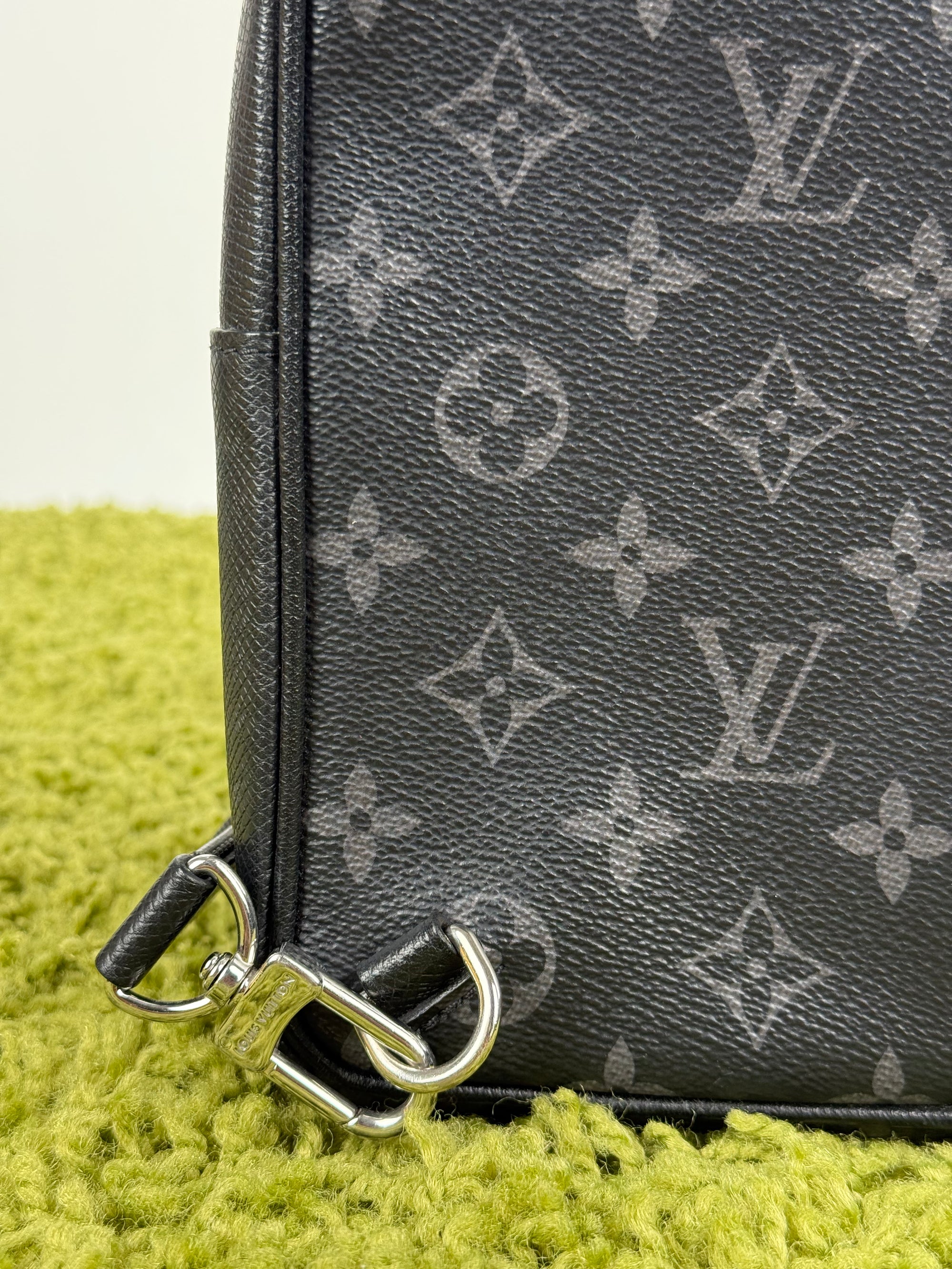 Borsa Outdoor Louis Vuitton Nera