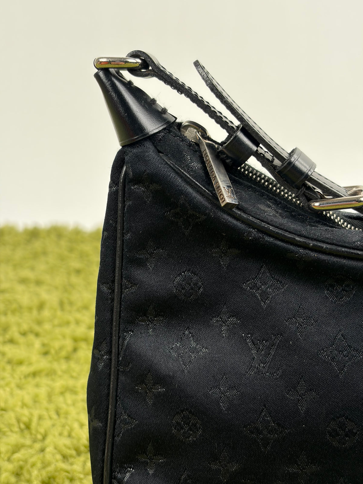 Borsa Louis Vuitton Satin Mini Boulogne Nera