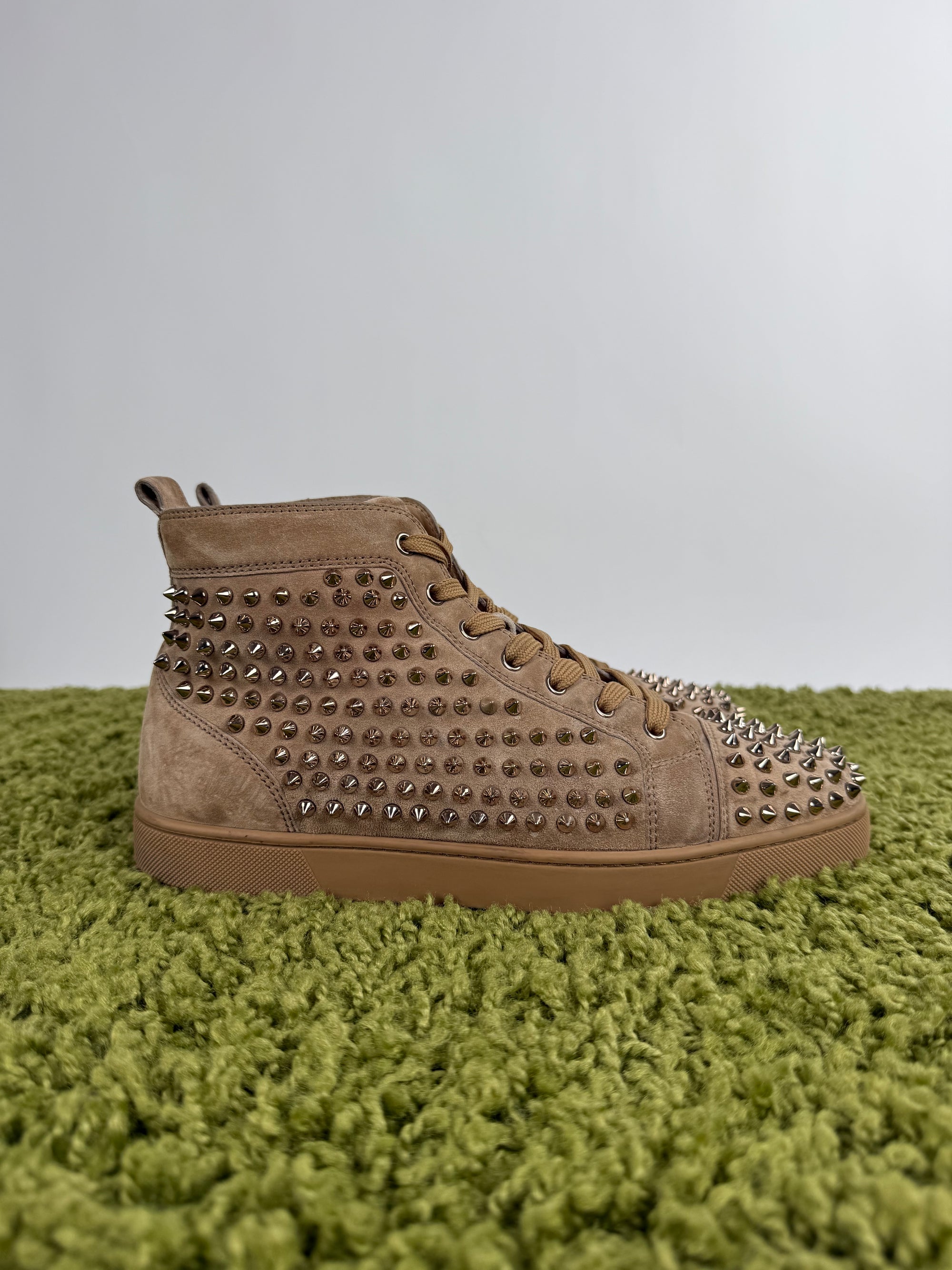 Christian Louboutin Spikes Beige 42.5