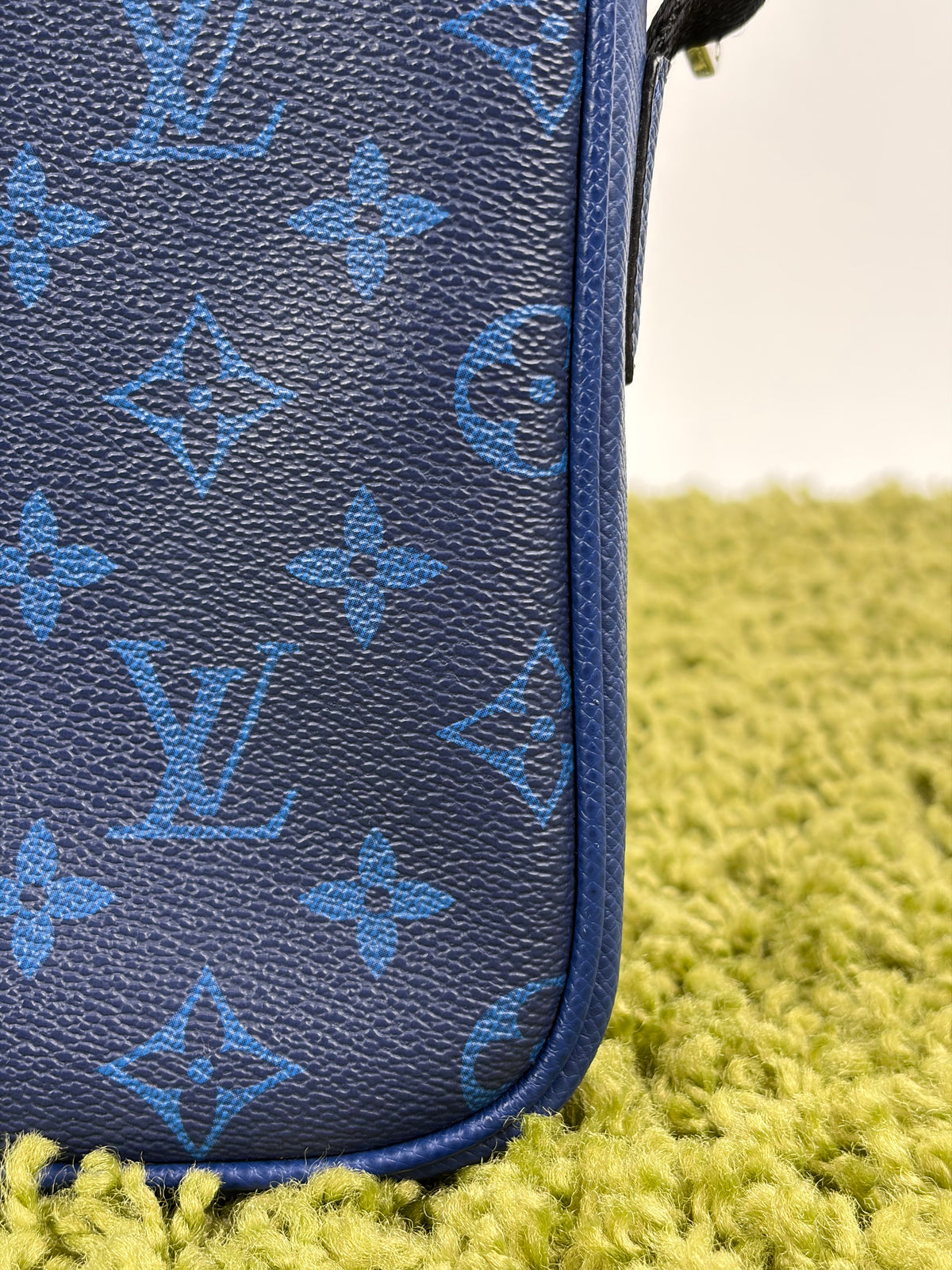 Borsa Louis Vuitton Outdoor Messenger Blu