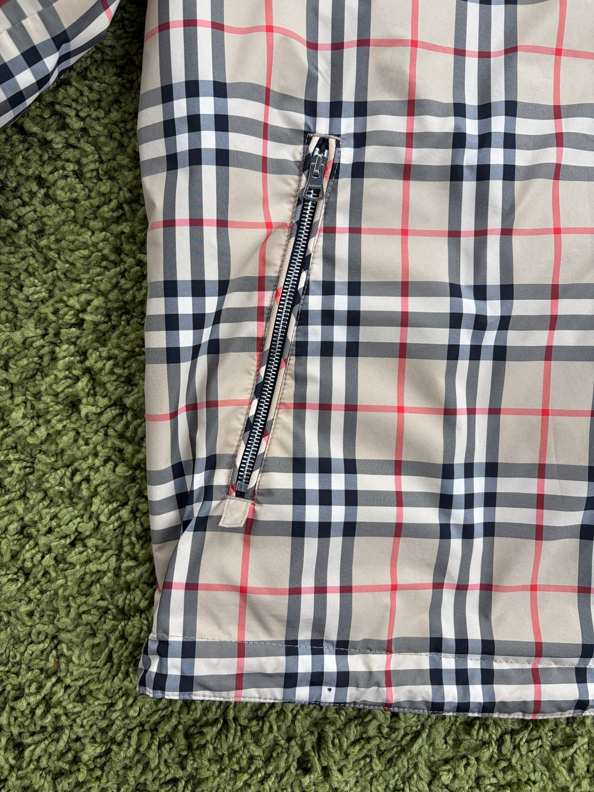 Giacca a Vendo Burberry Reversibile Vintage Check Marrone Nera L