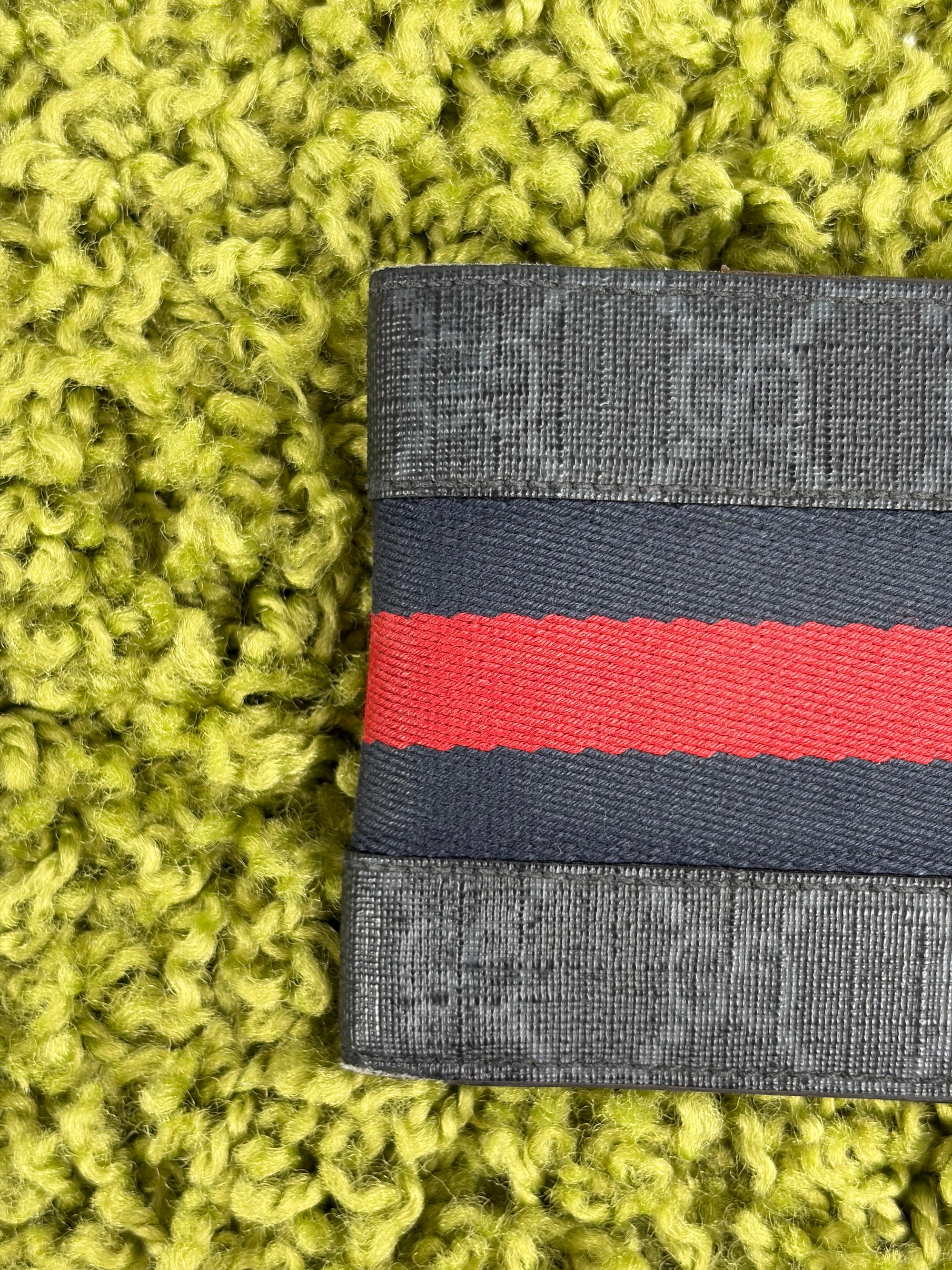 Portafoglio Gucci nero blu e rosso