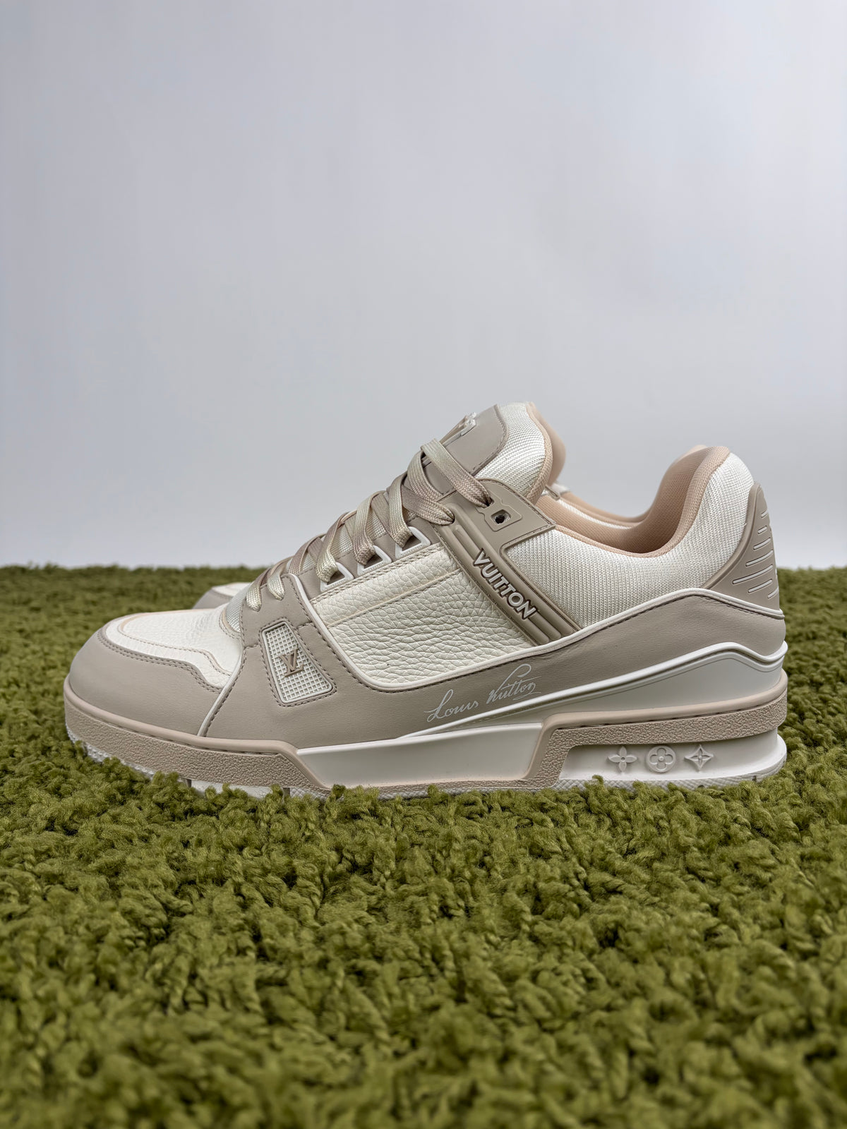 Louis Vuitton Trainer Beige 10