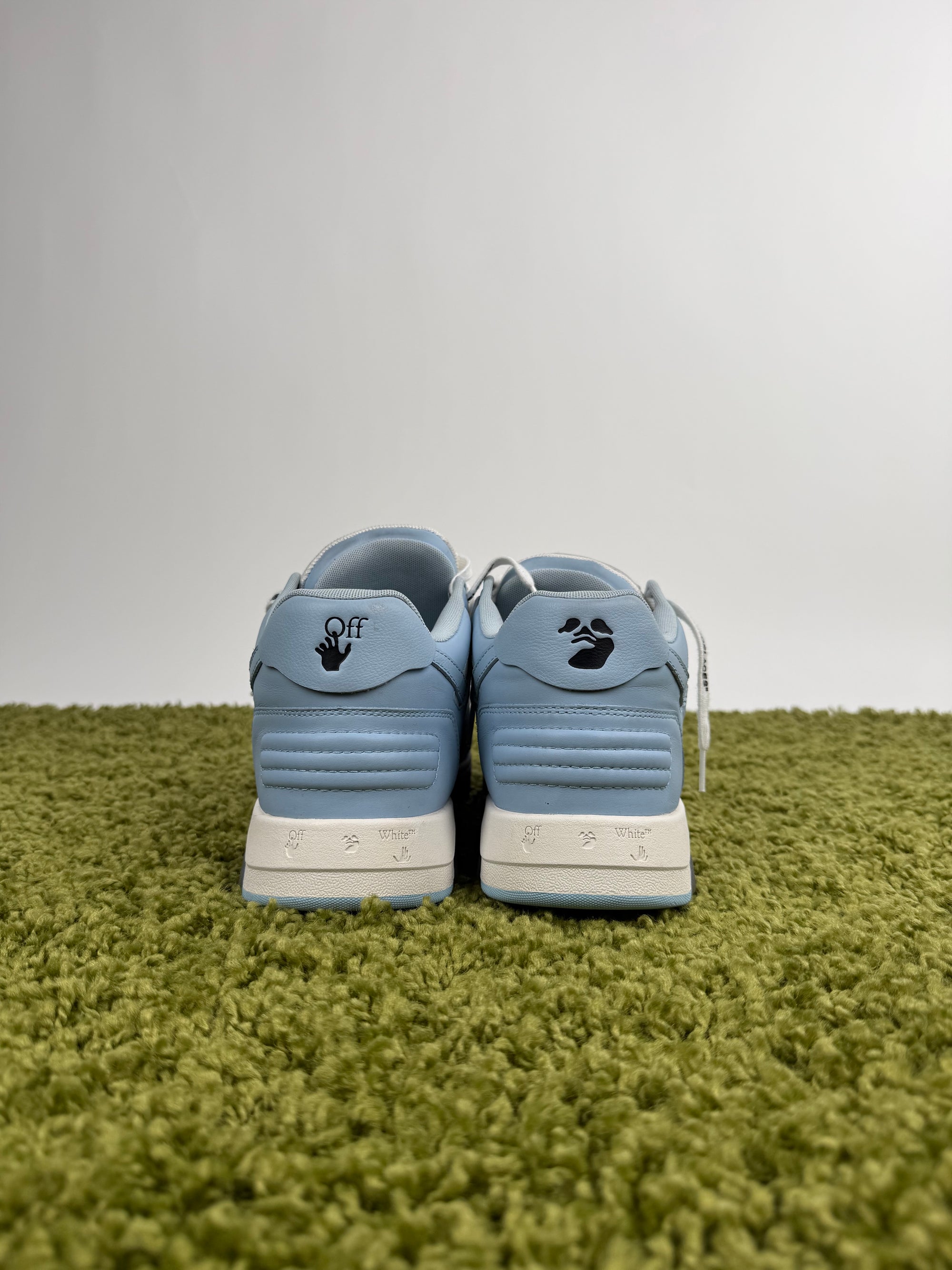 Off White Out Of Office 45