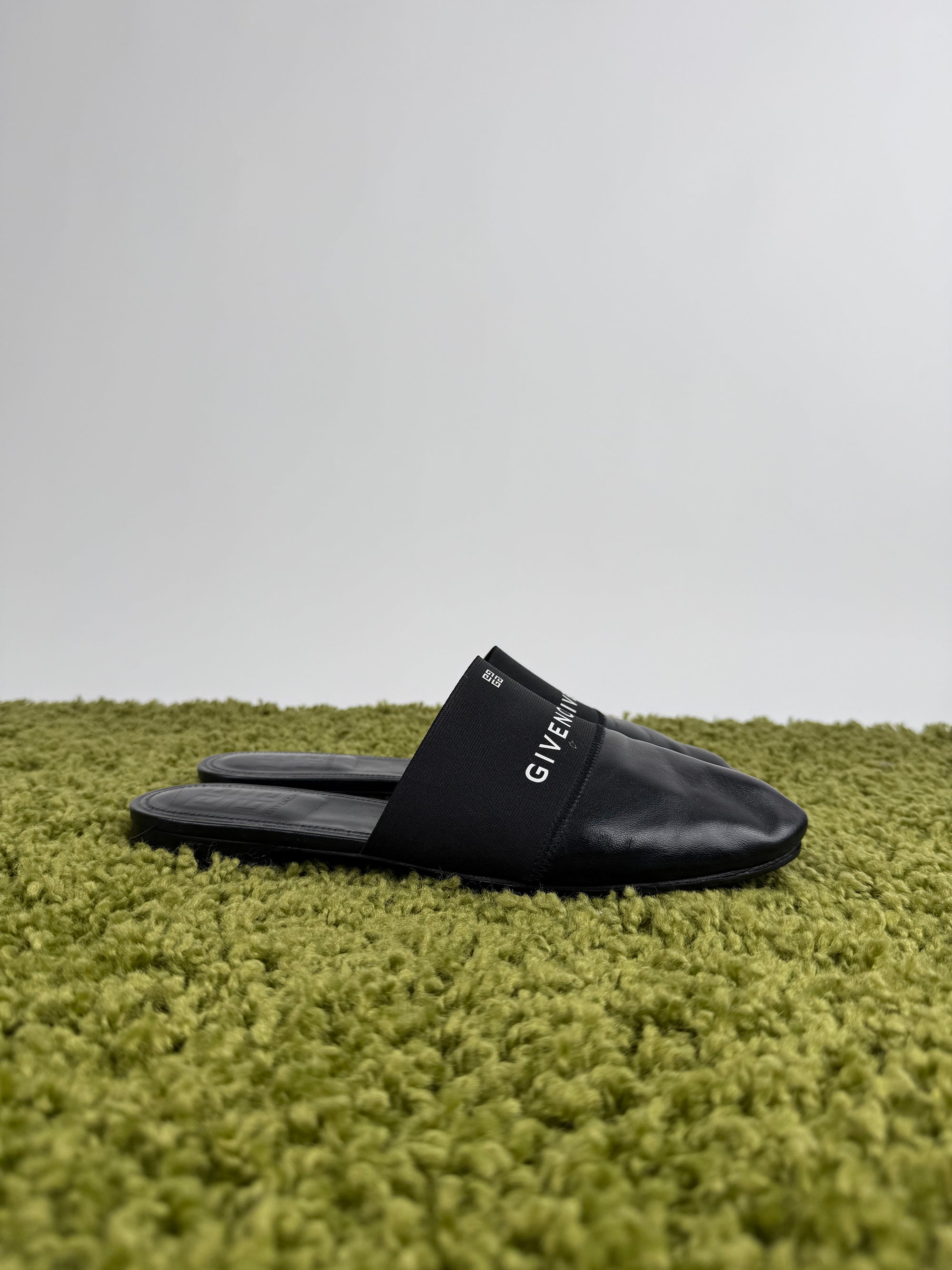 Mules in pelle Givenchy Nere 41
