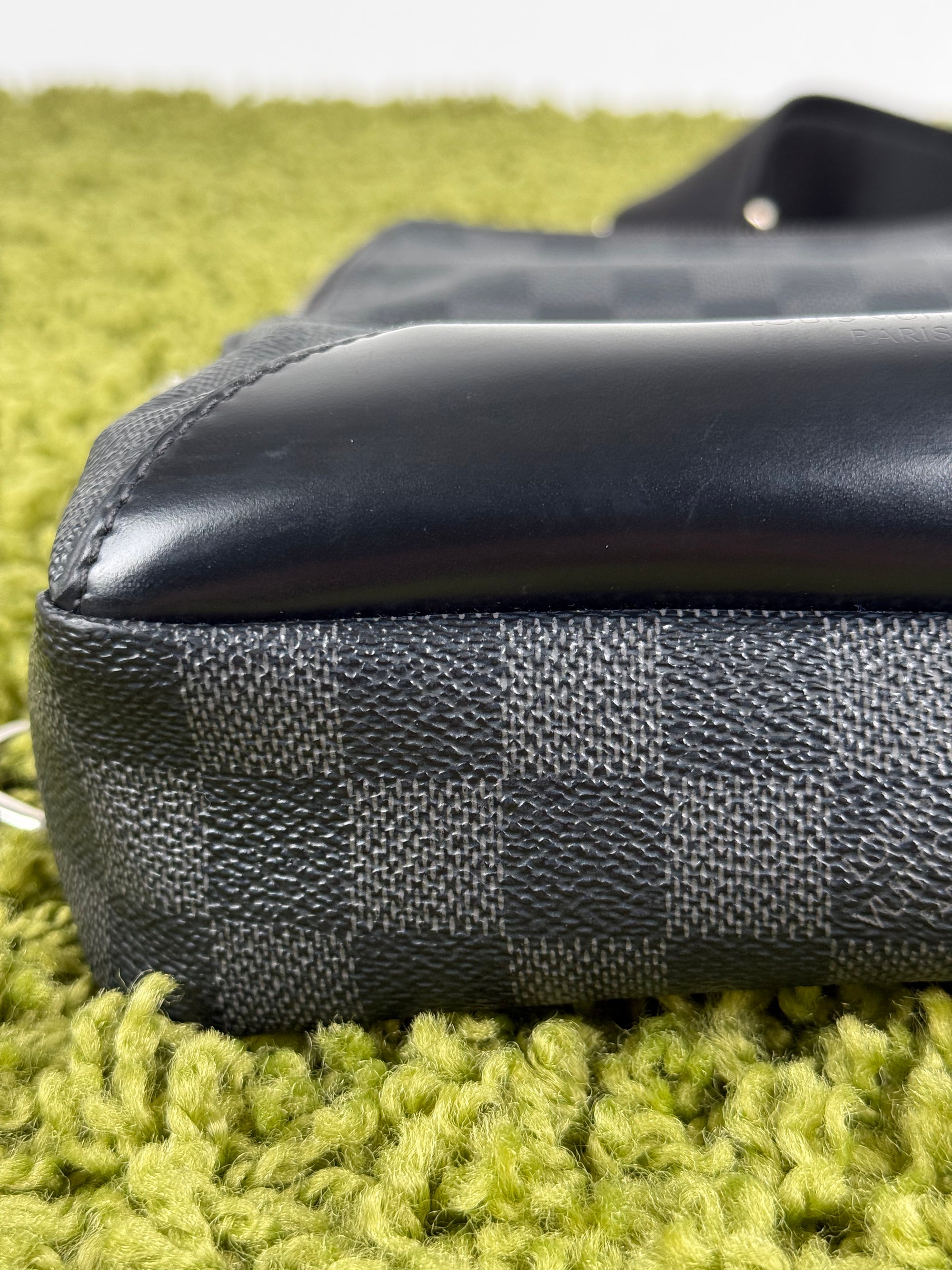 Borsello Avenue Sling Louis Vuitton Nero