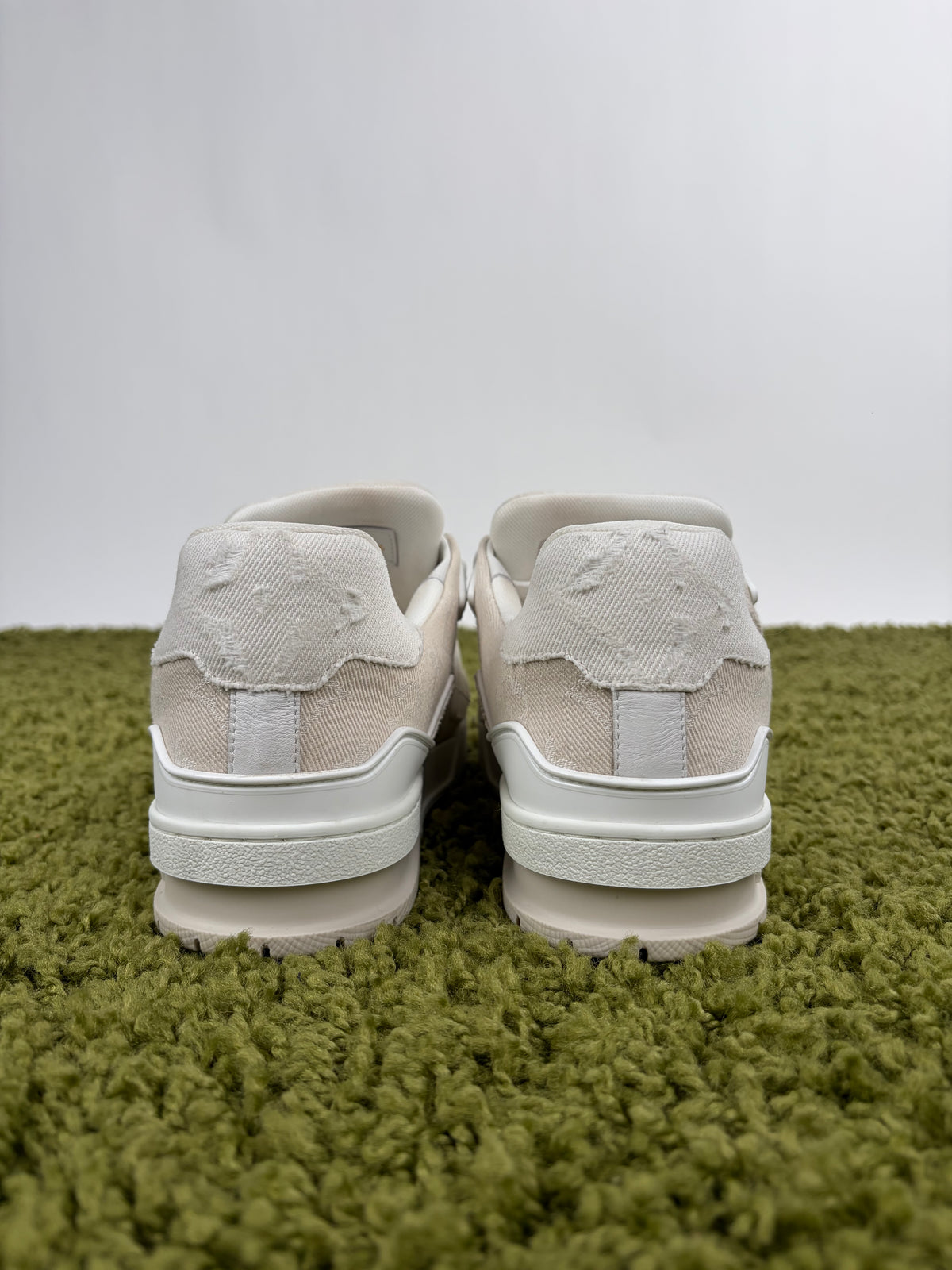 Louis Vuitton Trainer Bianca 6