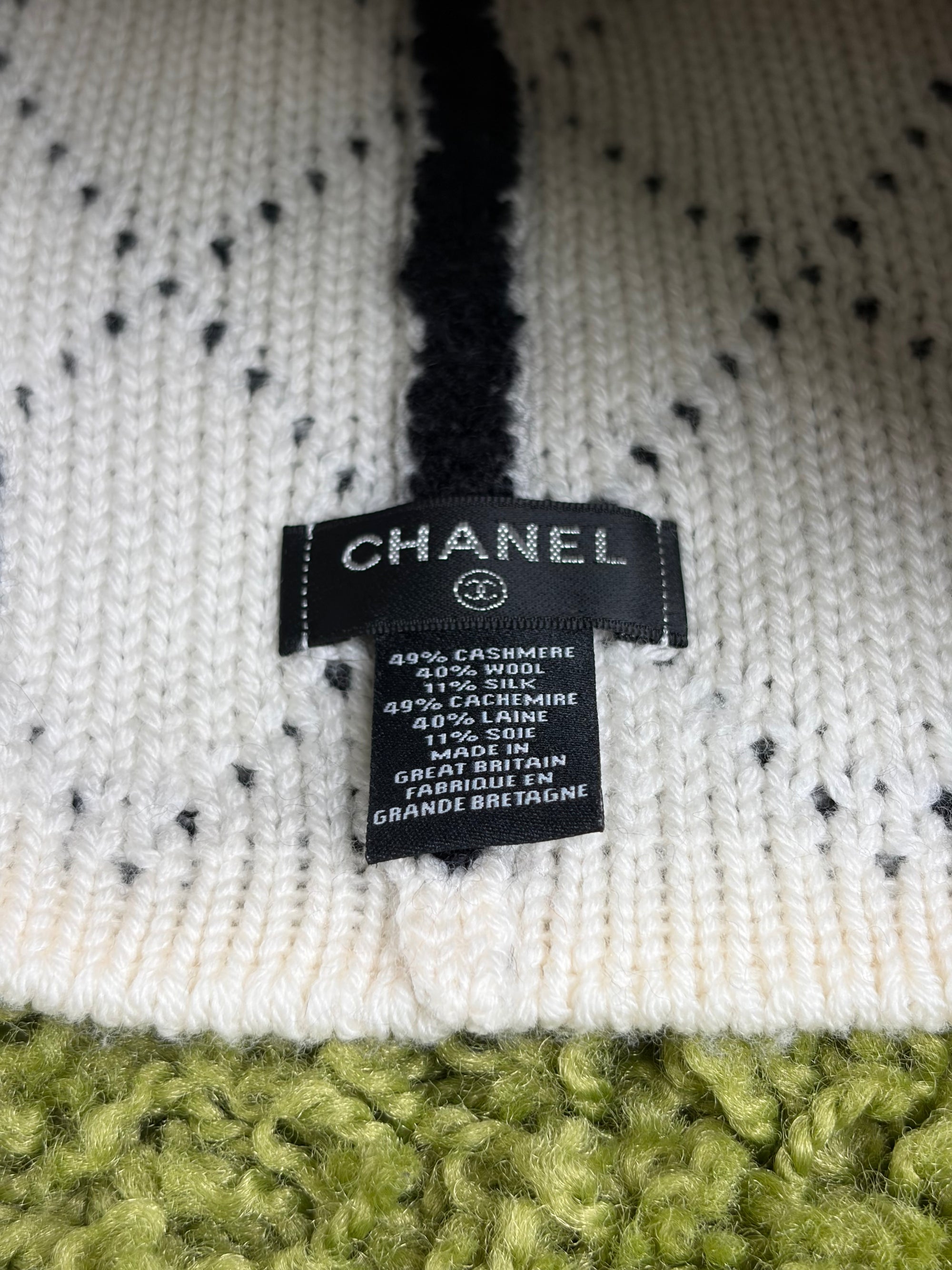 Cappello Chanel blu e bianco