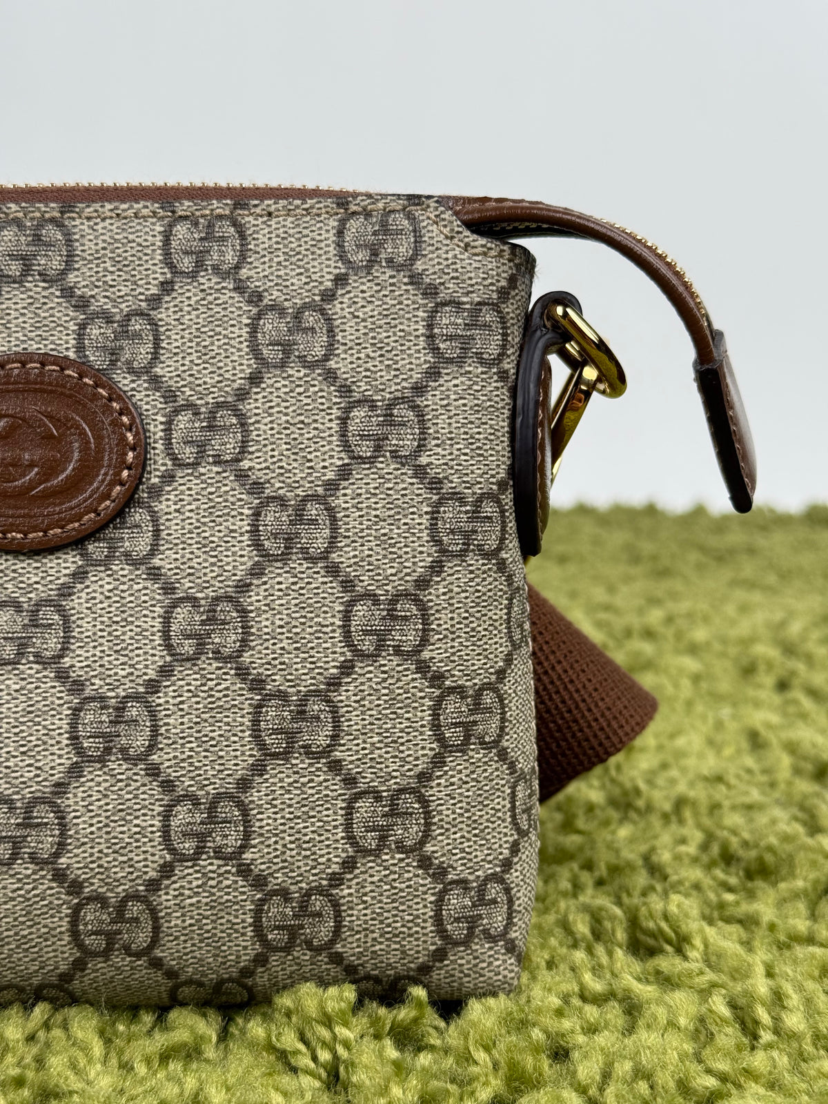 Borsa Gucci a tracolla con finitura in pelle Beige