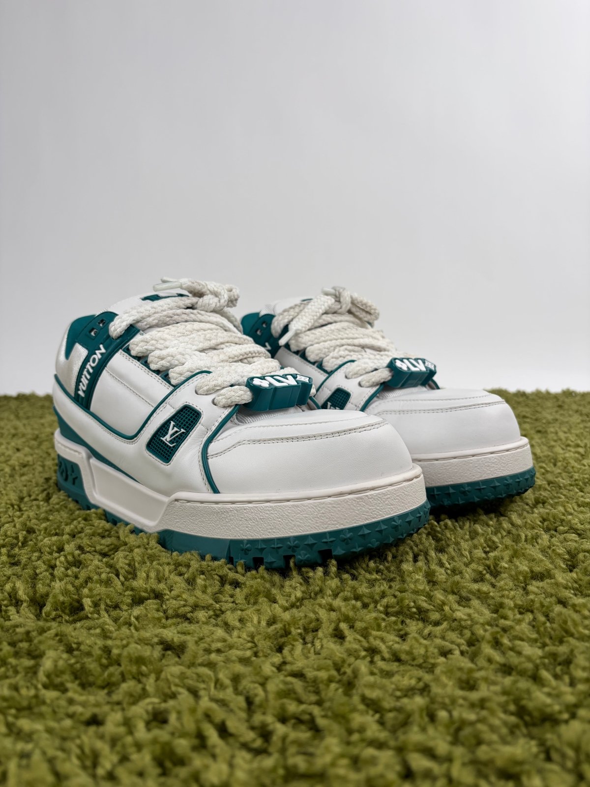 Louis Vuitton Trainer Maxi Bianca Verde 7.5 - Second Hand Di Fiore