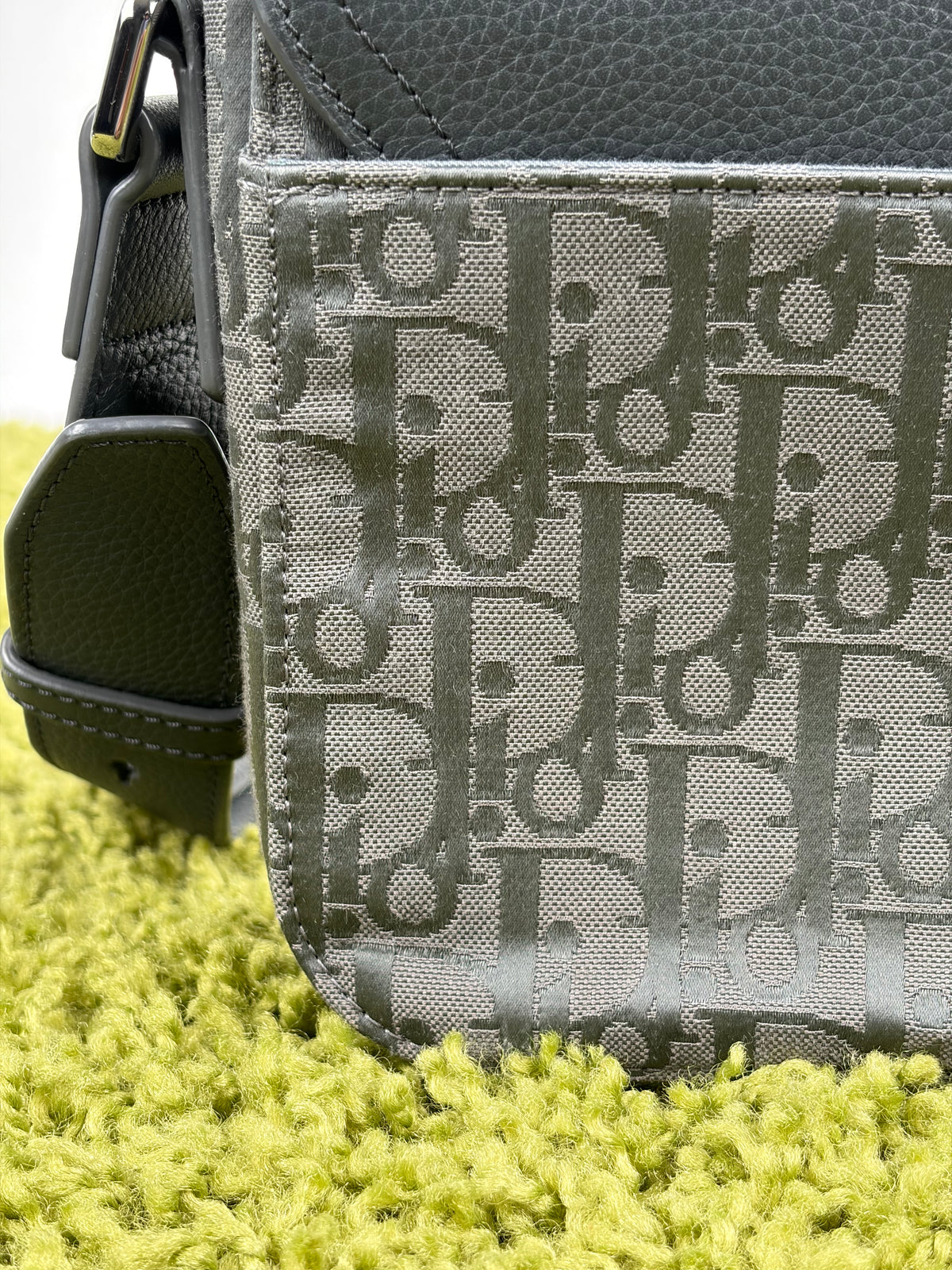 Borsa Christian Dior Saddle con pattina Grigia