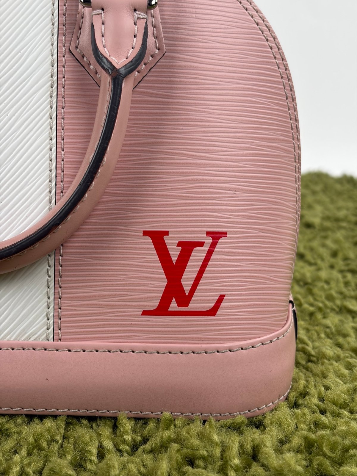 Borsa Louis Vuitton Alma BB Rosa - Second Hand Di Fiore