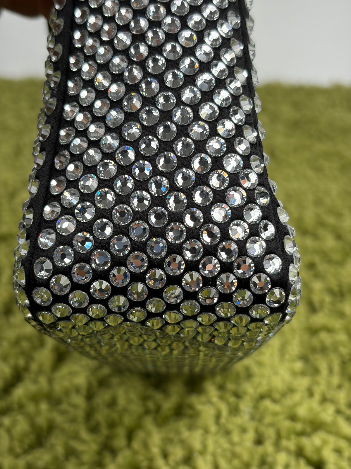 Borsa Prada Re Edition Nera con Cristalli