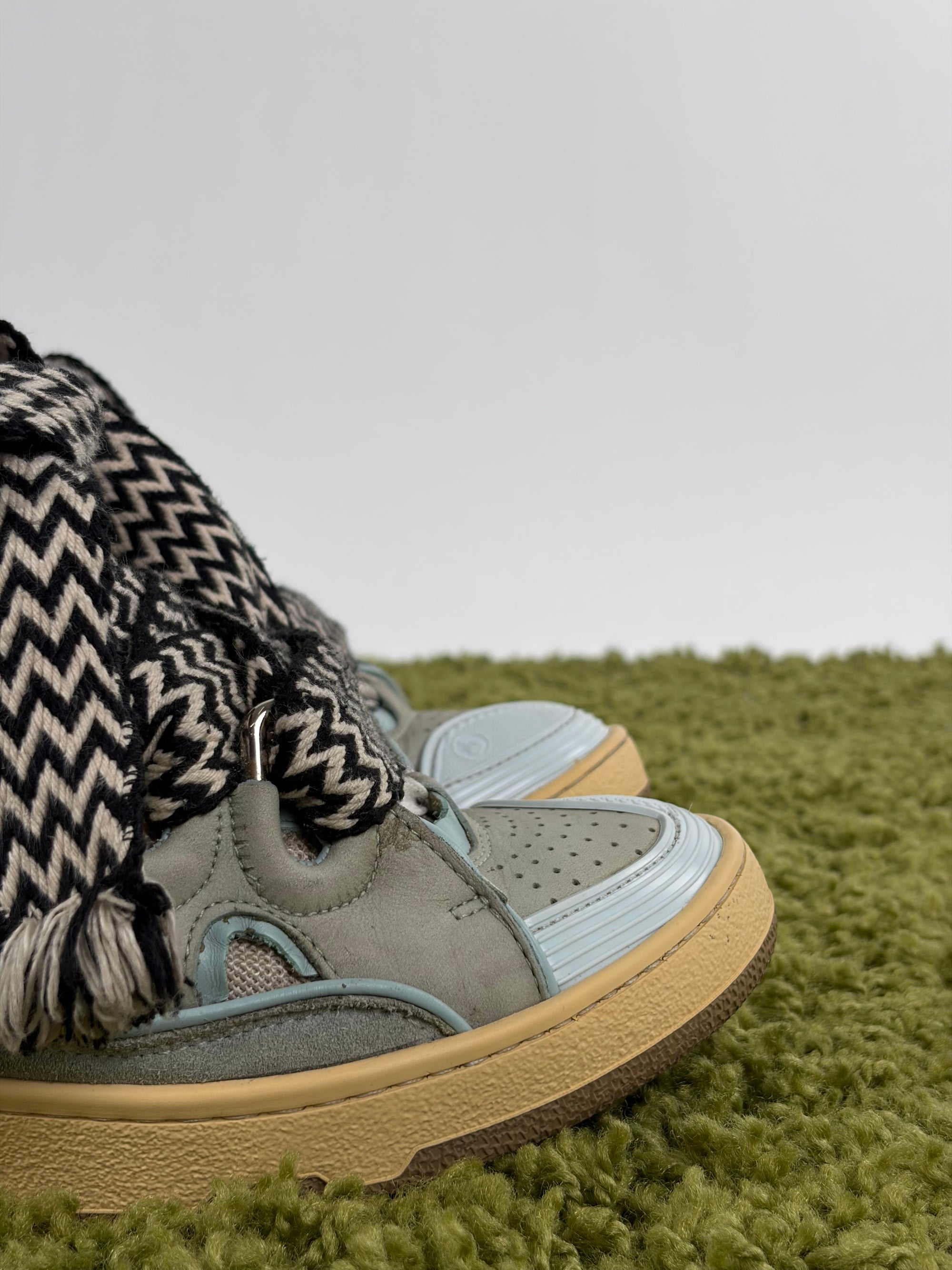 Lanvin Size 38 azzurre e grigie