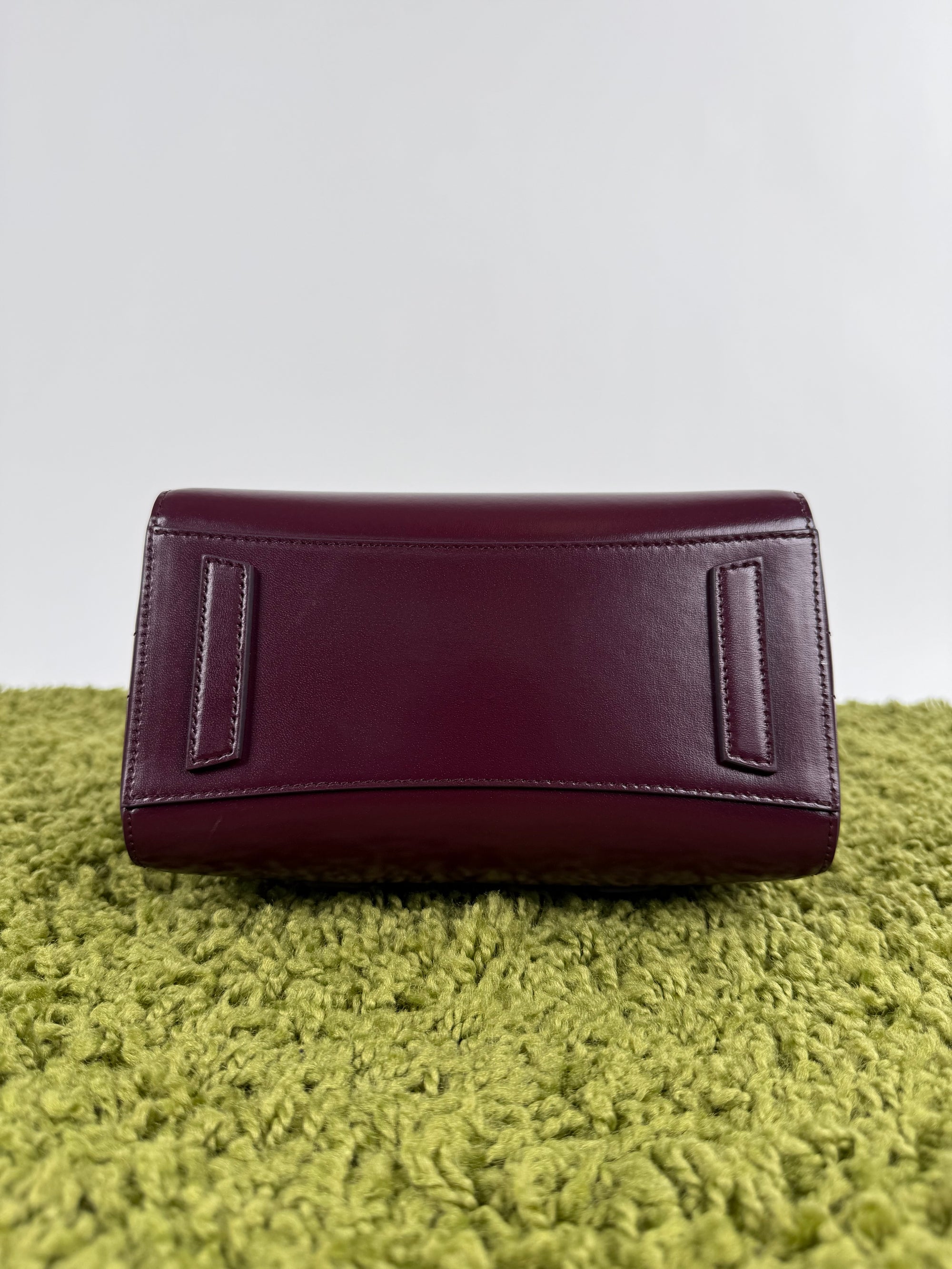Borsa Mini Antigona Lock Bag Givenchy Bordeaux