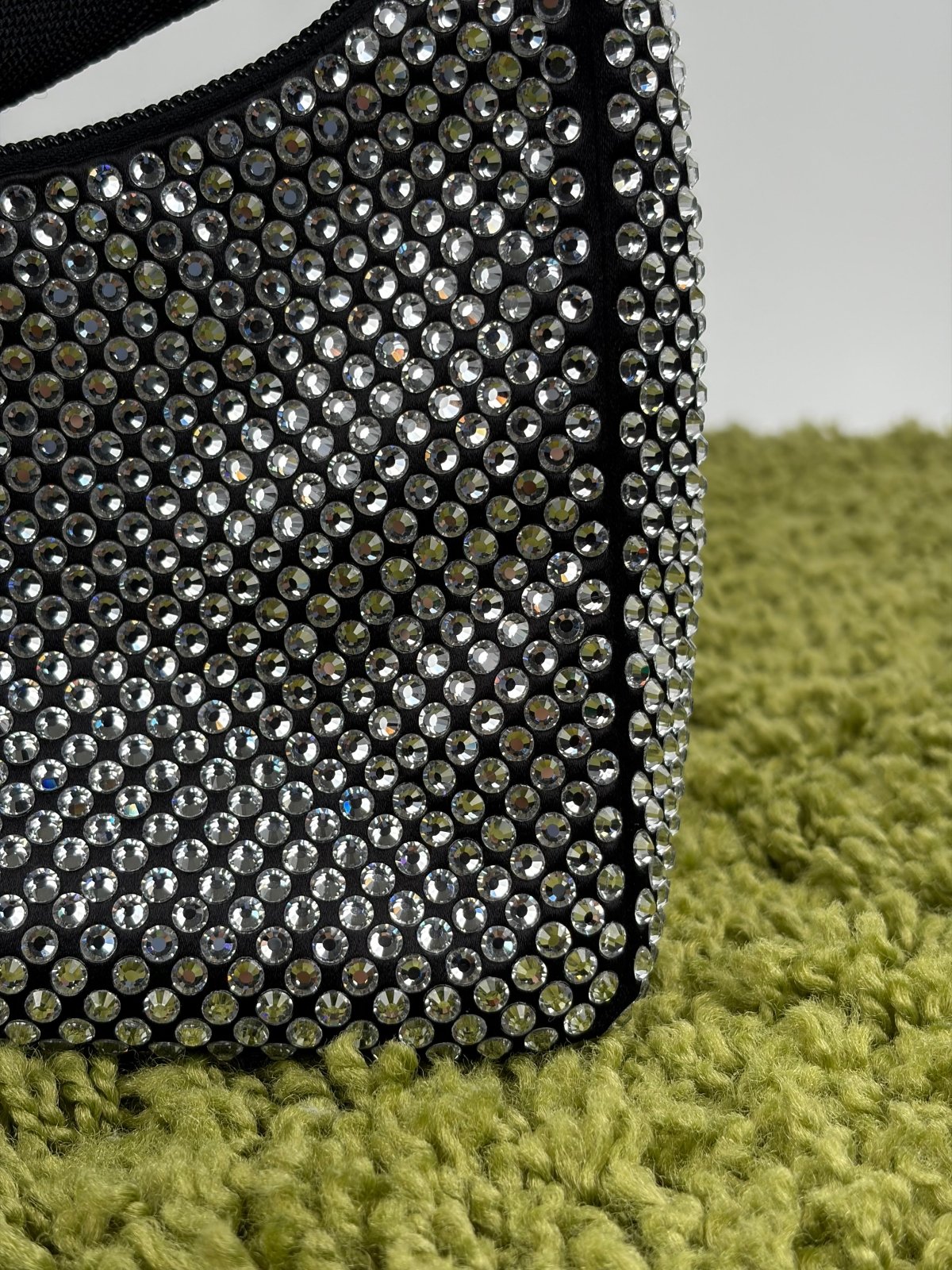Borsa Prada Re Edition Nera con Cristalli - Second Hand Di Fiore