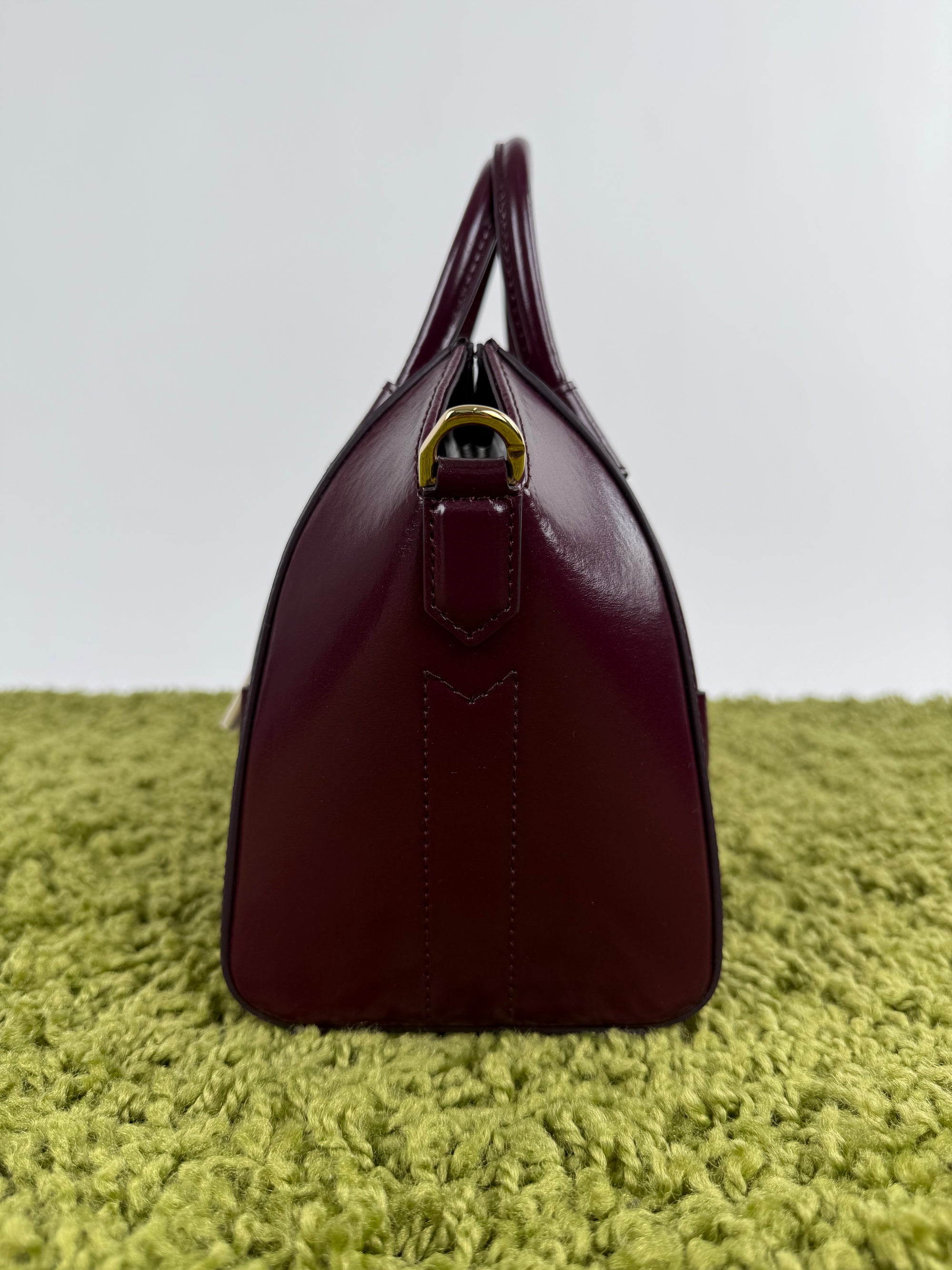 Borsa Mini Antigona Lock Bag Givenchy Bordeaux