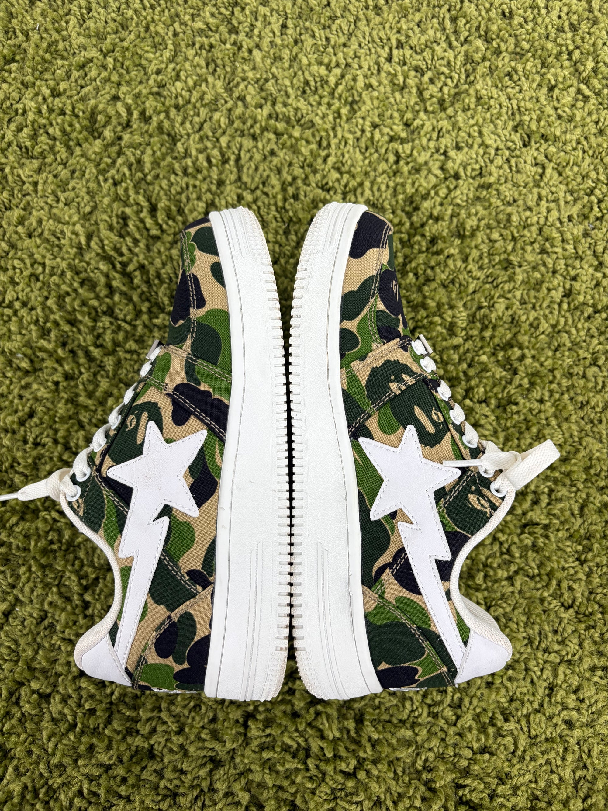 A bathing Ape Size 8.5=42.5 verdi e bianche