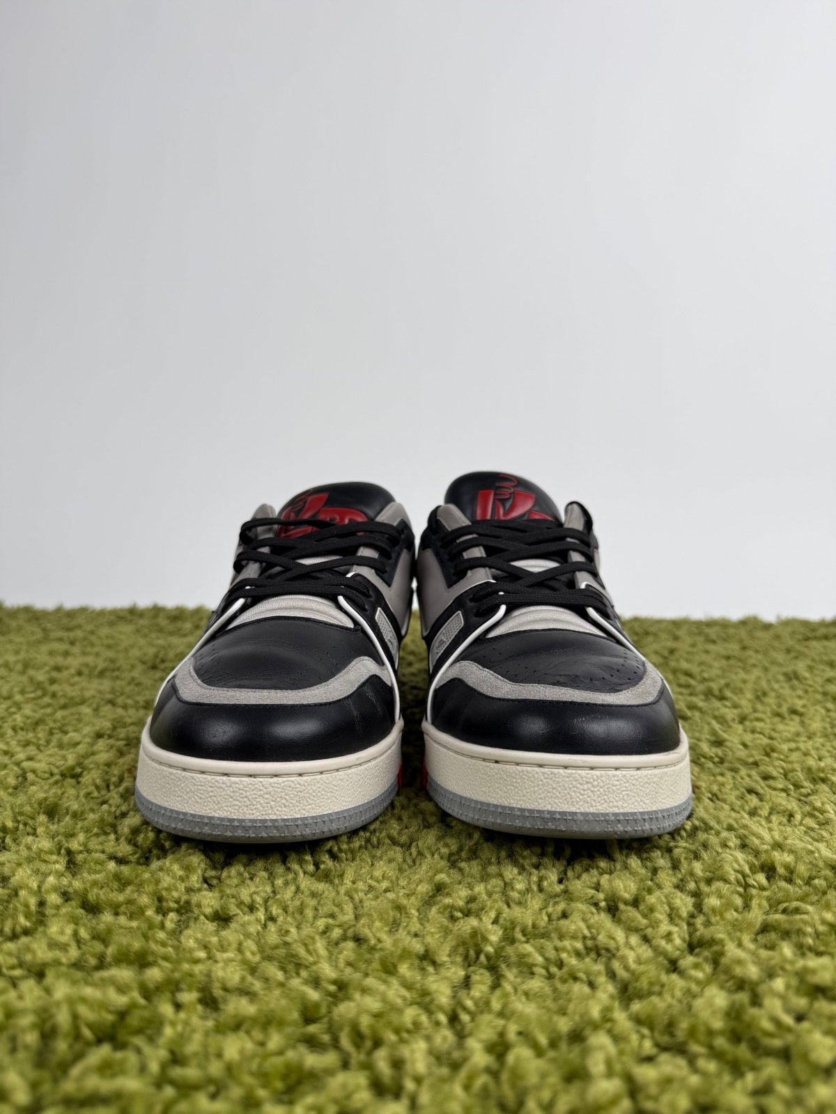 Louis Vuitton Trainer Grigia Multicolor 8 - Second Hand Di Fiore