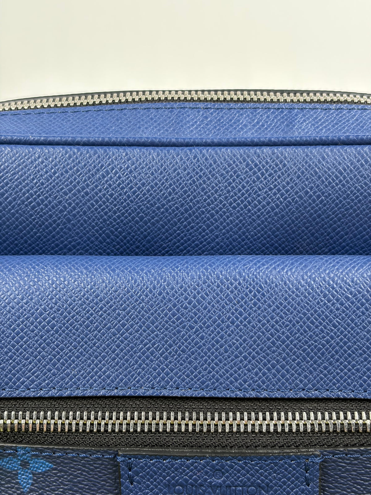 Borsa Louis Vuitton Outdoor Messenger Blu
